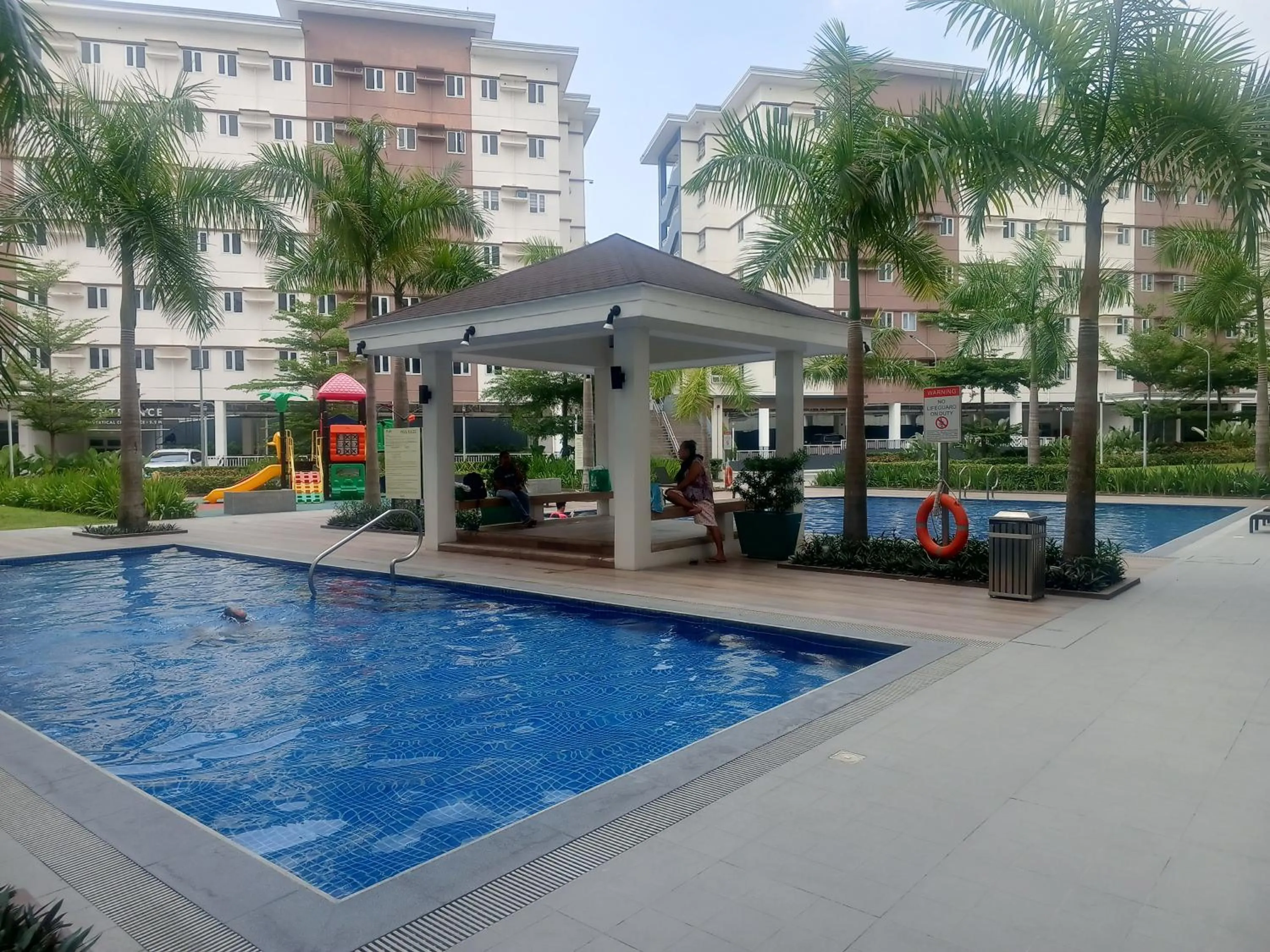 Property building in Happy Stays B - End Unit Greenery View at SMDC Hope Residences