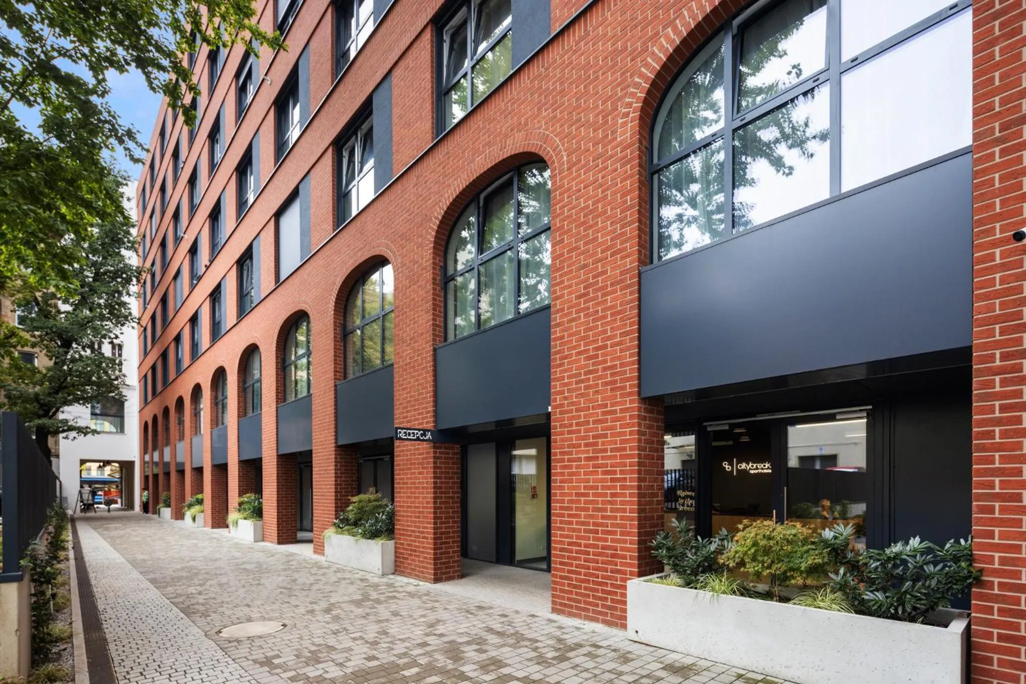 Property building in Aparthotel City Break Plac Wolności 6