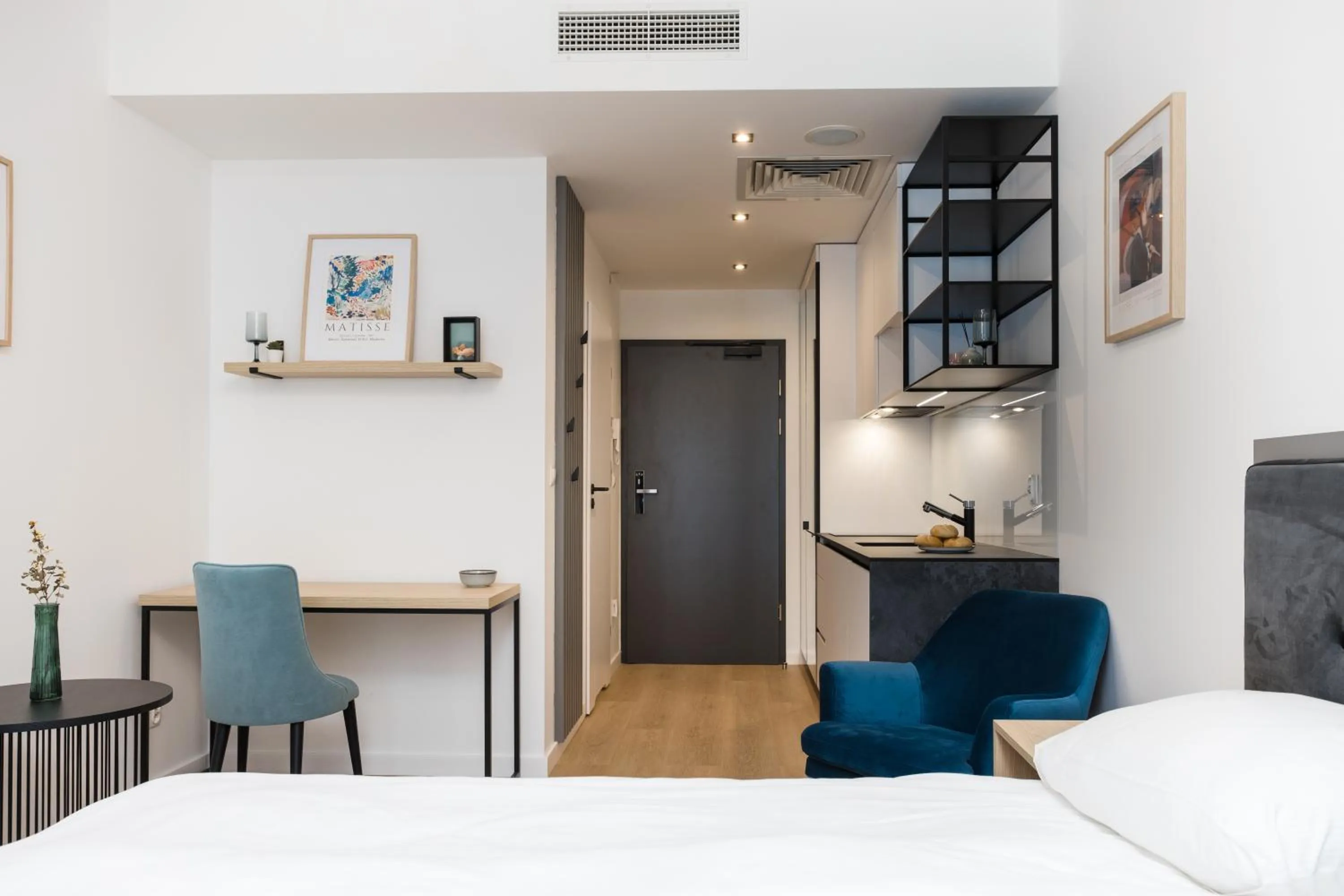 Photo of the whole room, Bed in Aparthotel City Break Plac Wolności 6