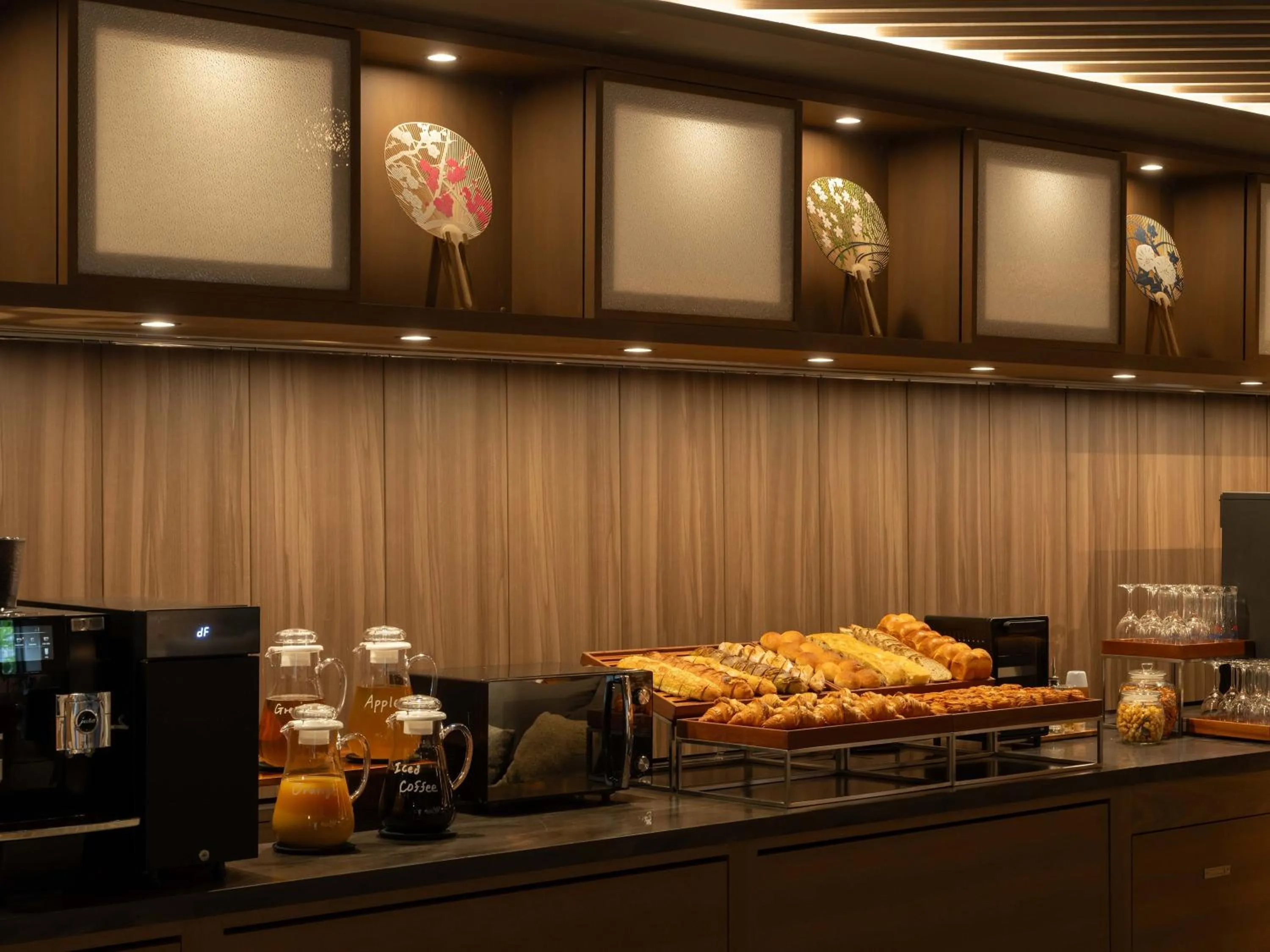 Lounge or bar in insomnia KYOTO OIKE