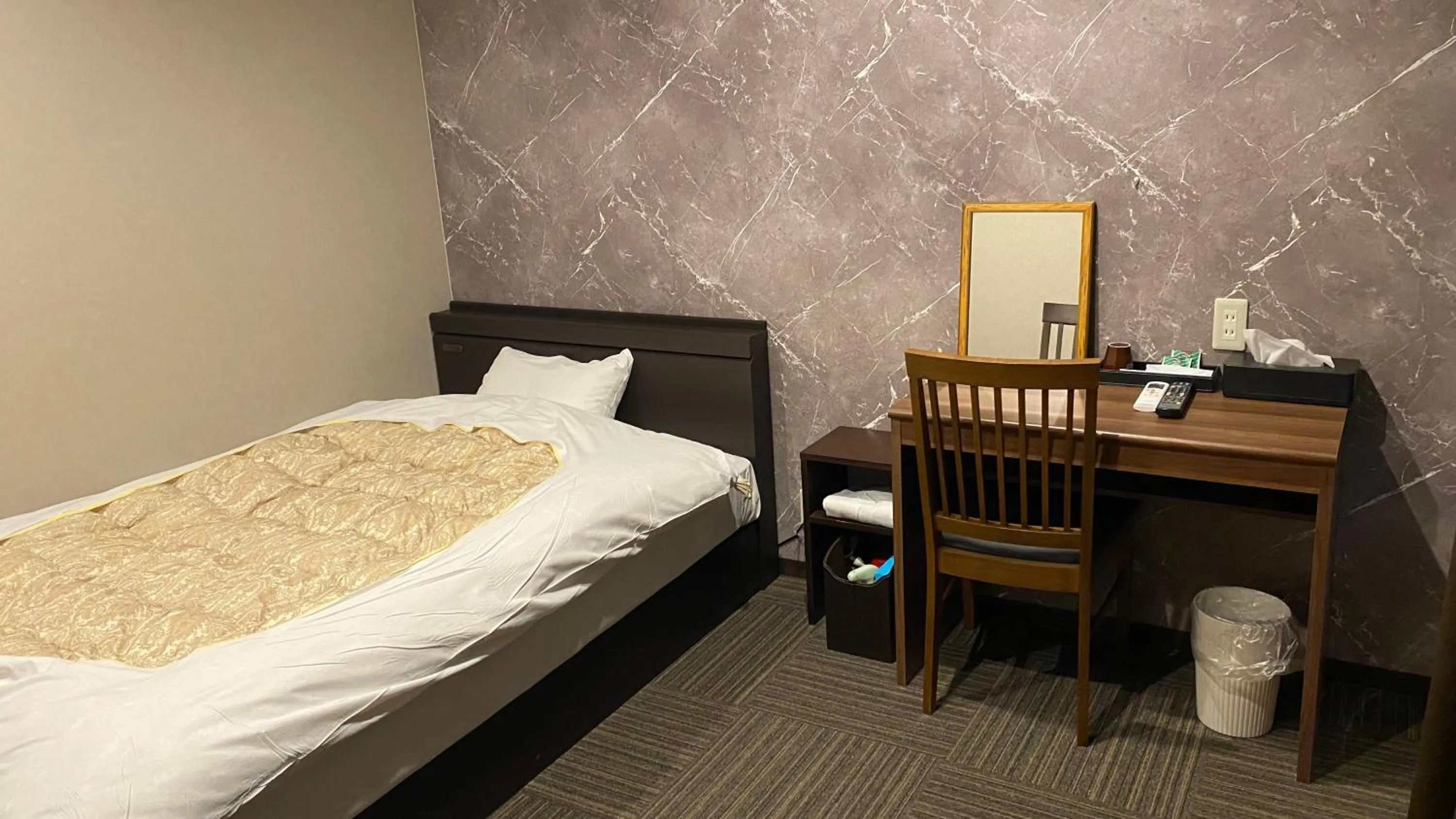 Bed in Business Inn Fukuyama