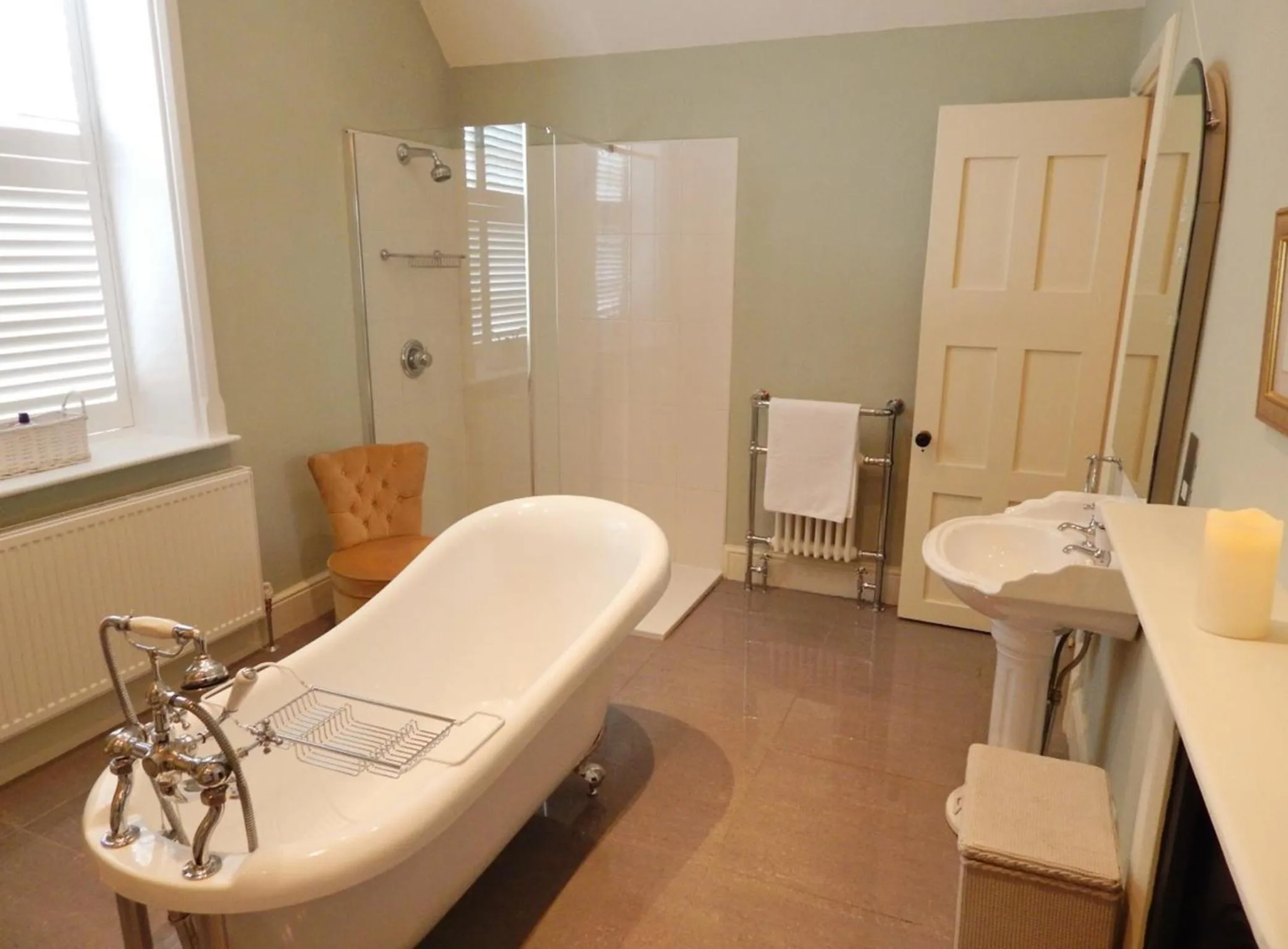 Decorative detail in Westgate Manor