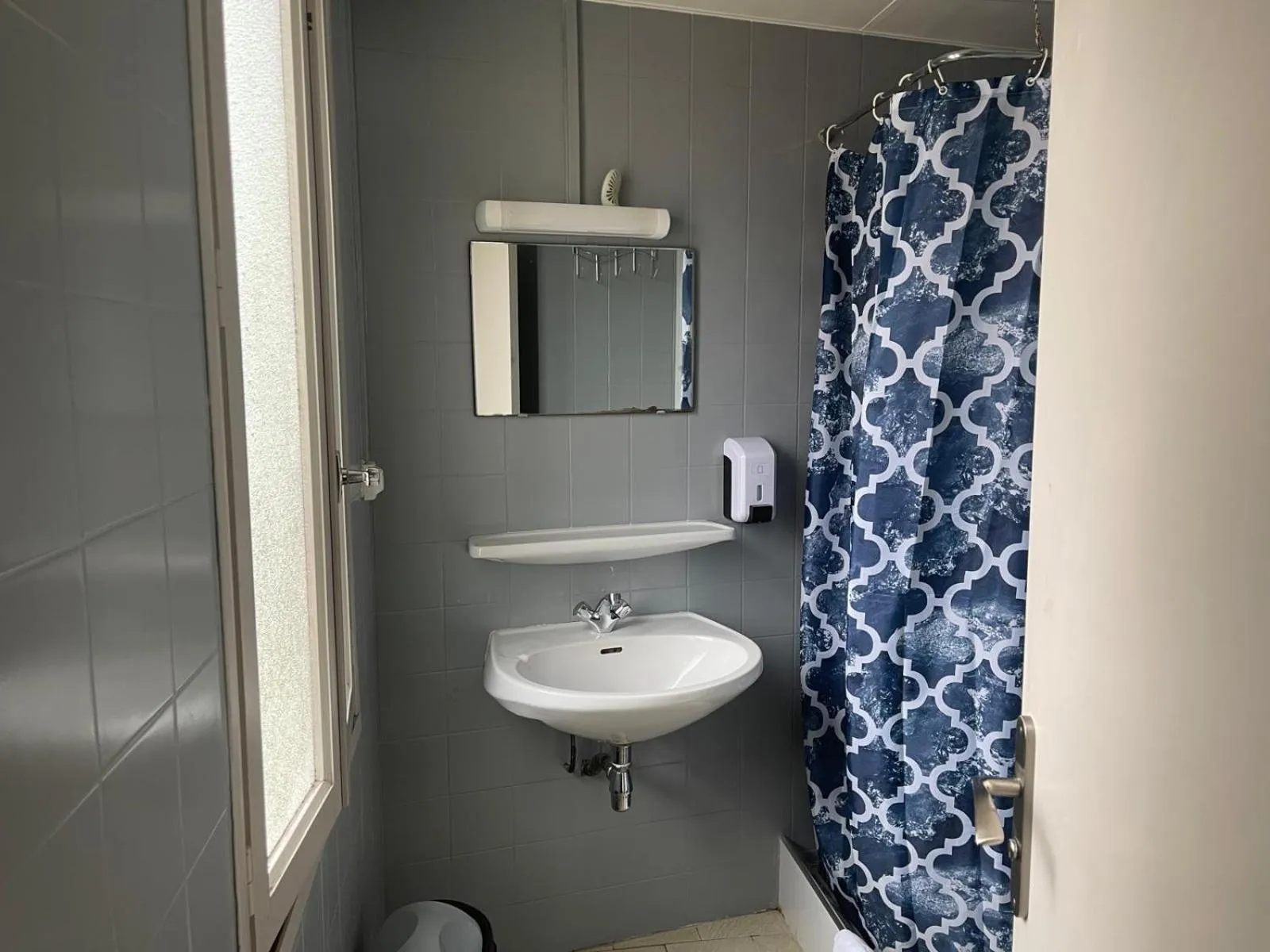 Shower in Résidences saint pierre