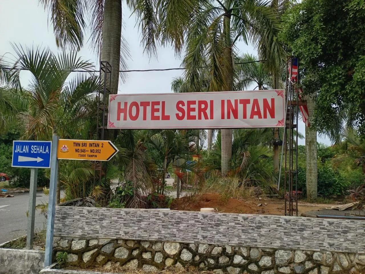 Property building in Hotel Seri Intan Tampin