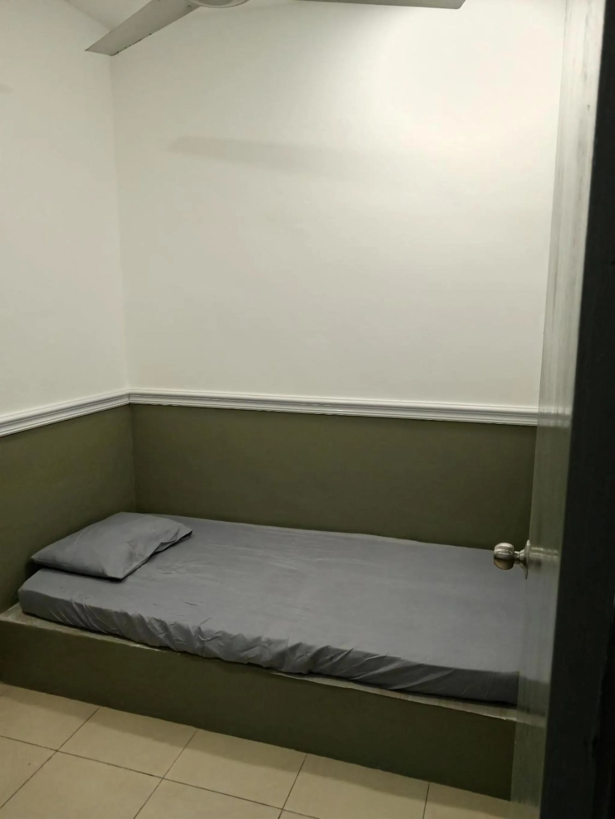 Bedroom, Bed in Hotel Seri Intan Tampin