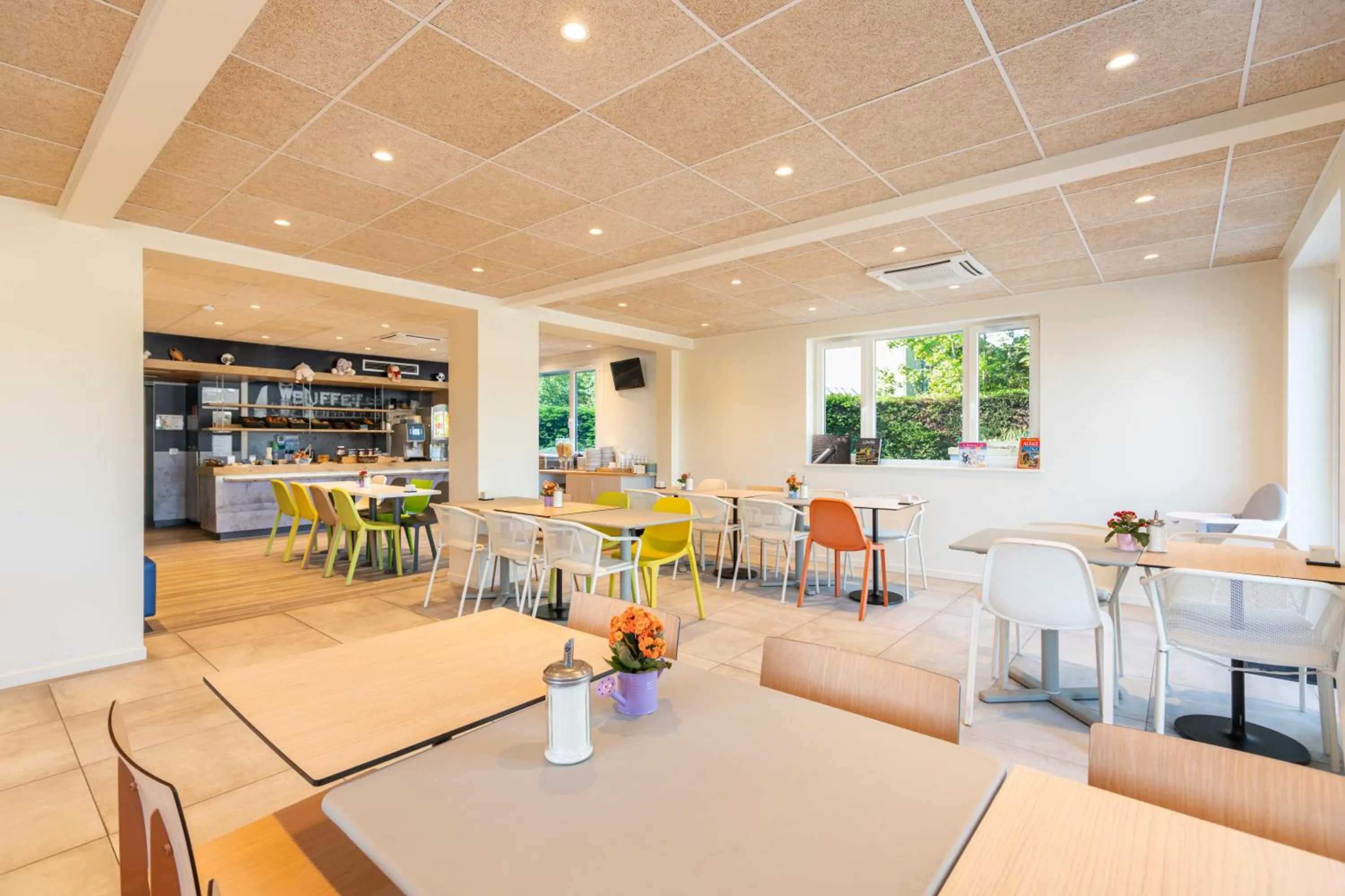 Restaurant/places to eat in Ibis Budget Sélestat