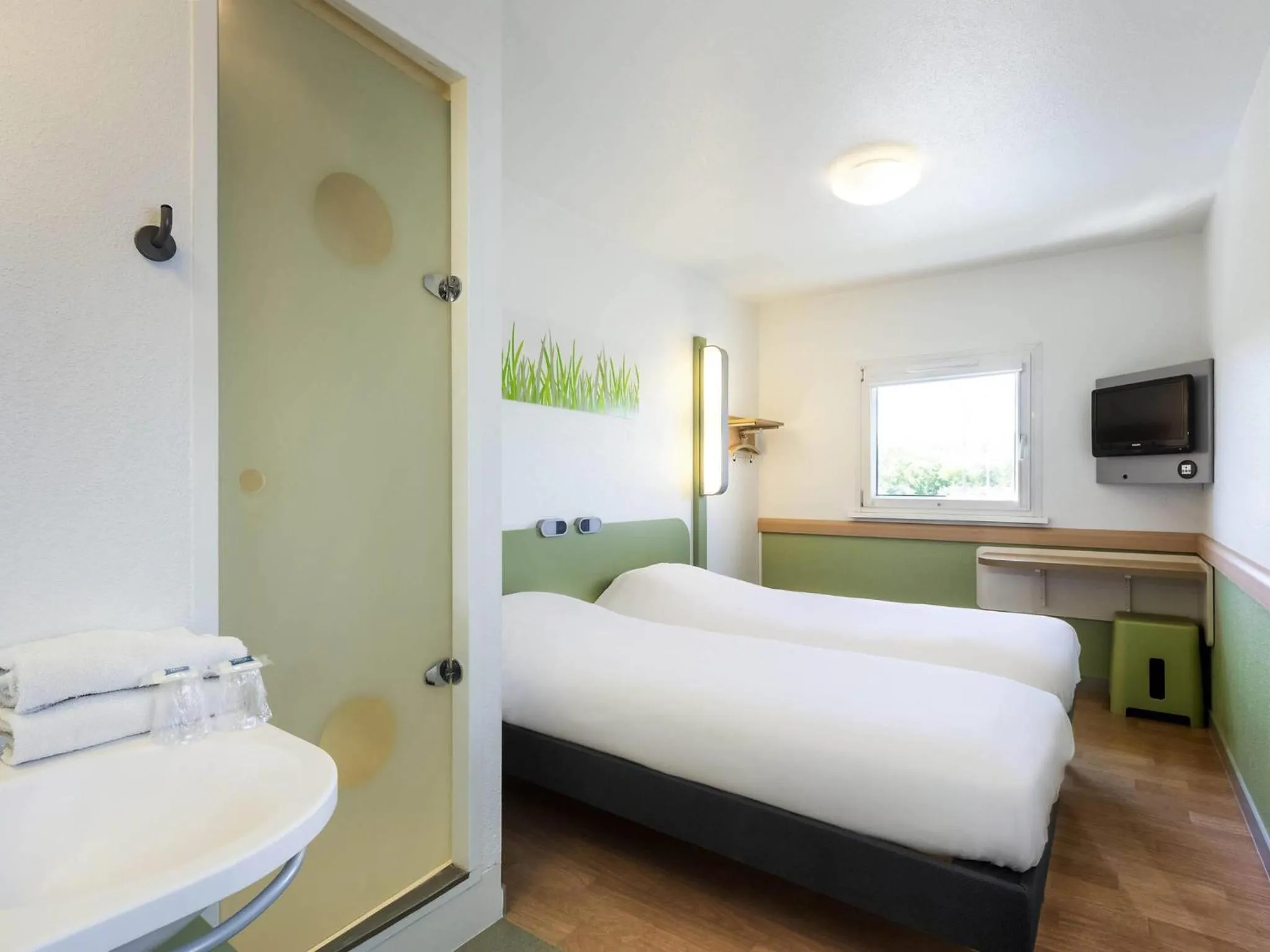 Bedroom, Bed in Ibis Budget Sélestat