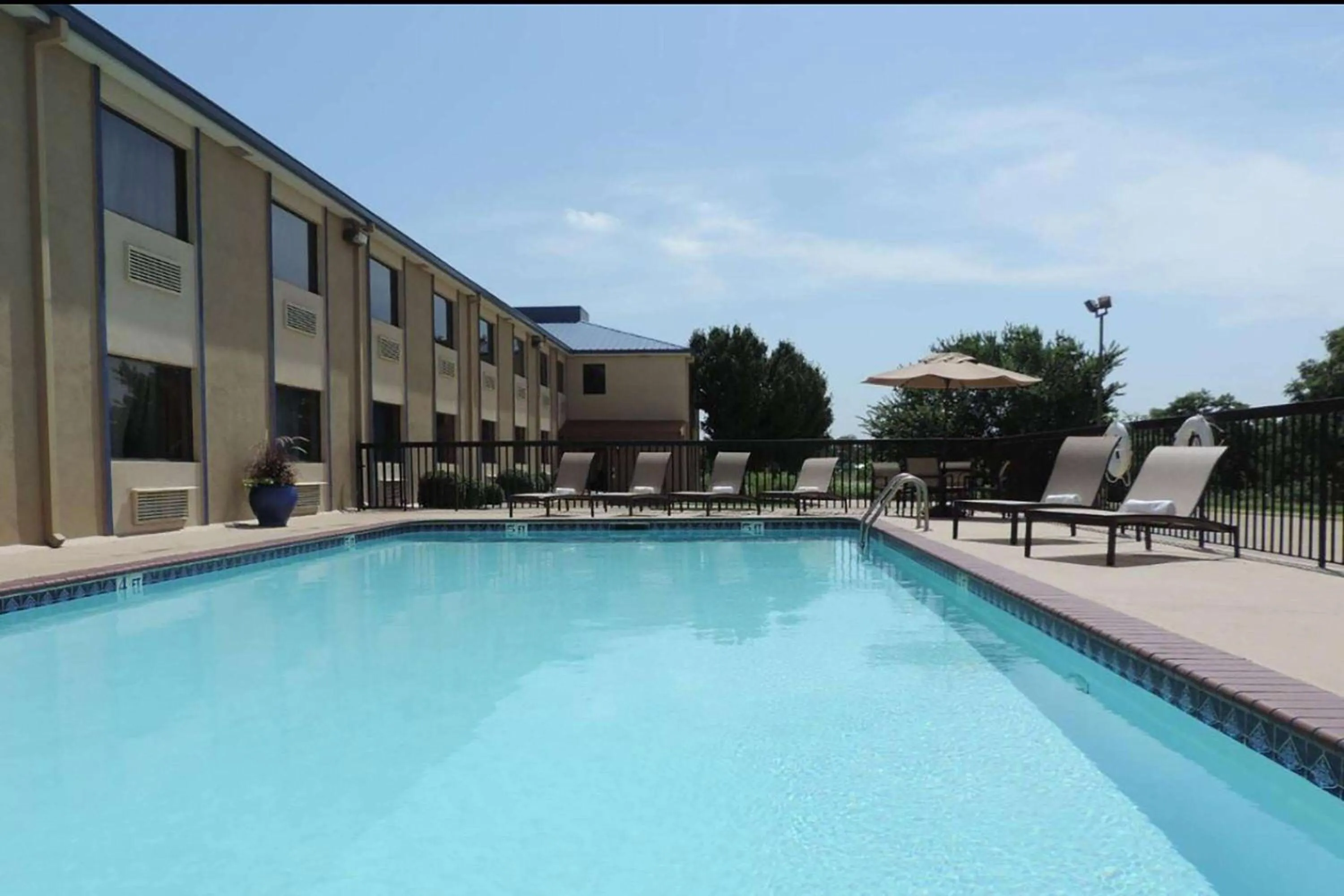 Pool view in Baymont by Wyndham Ardmore I-35