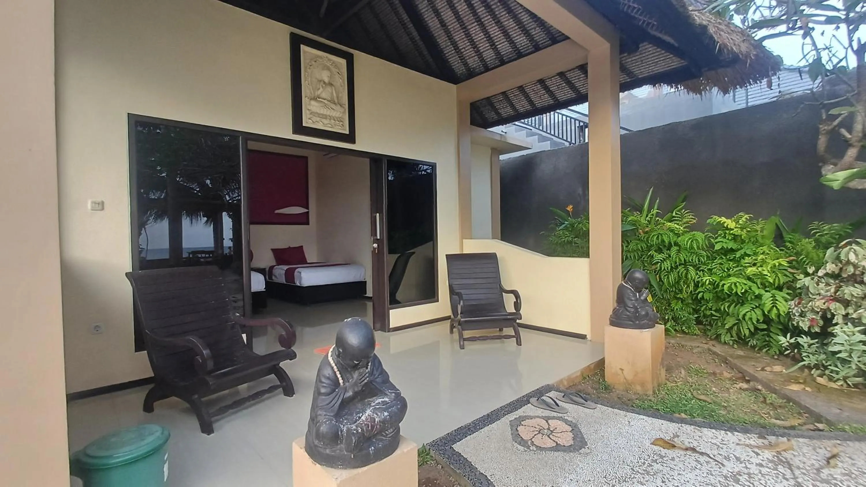 Melaya beach resort Twin bed