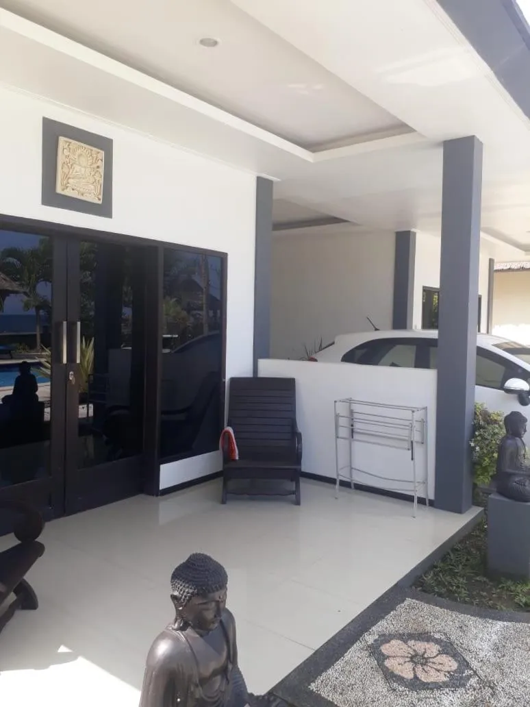 Melaya beach resort Twin Room