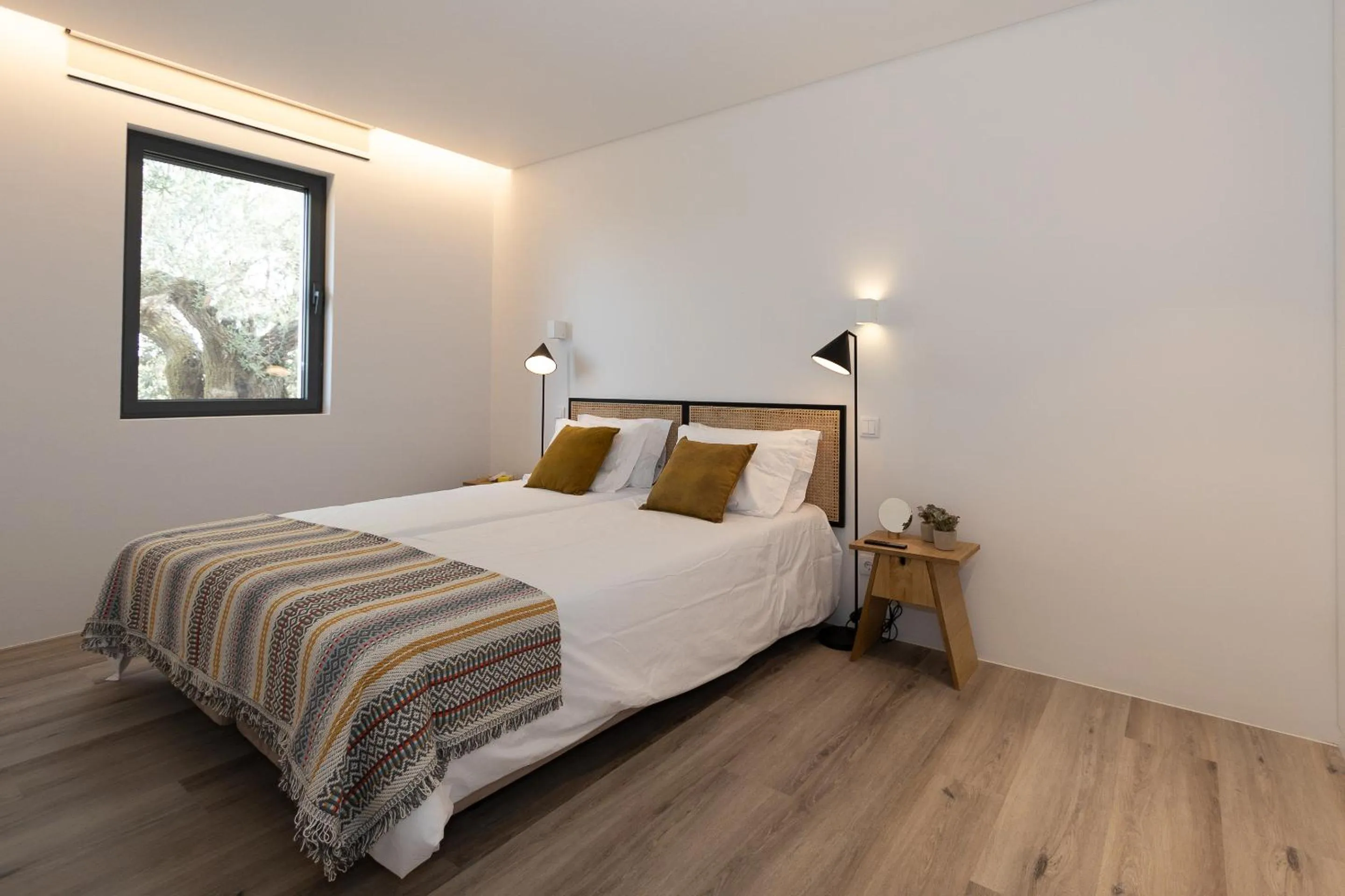 Bedroom, Bed in Quinta da Amendoeira - Évora - The Farmhouse