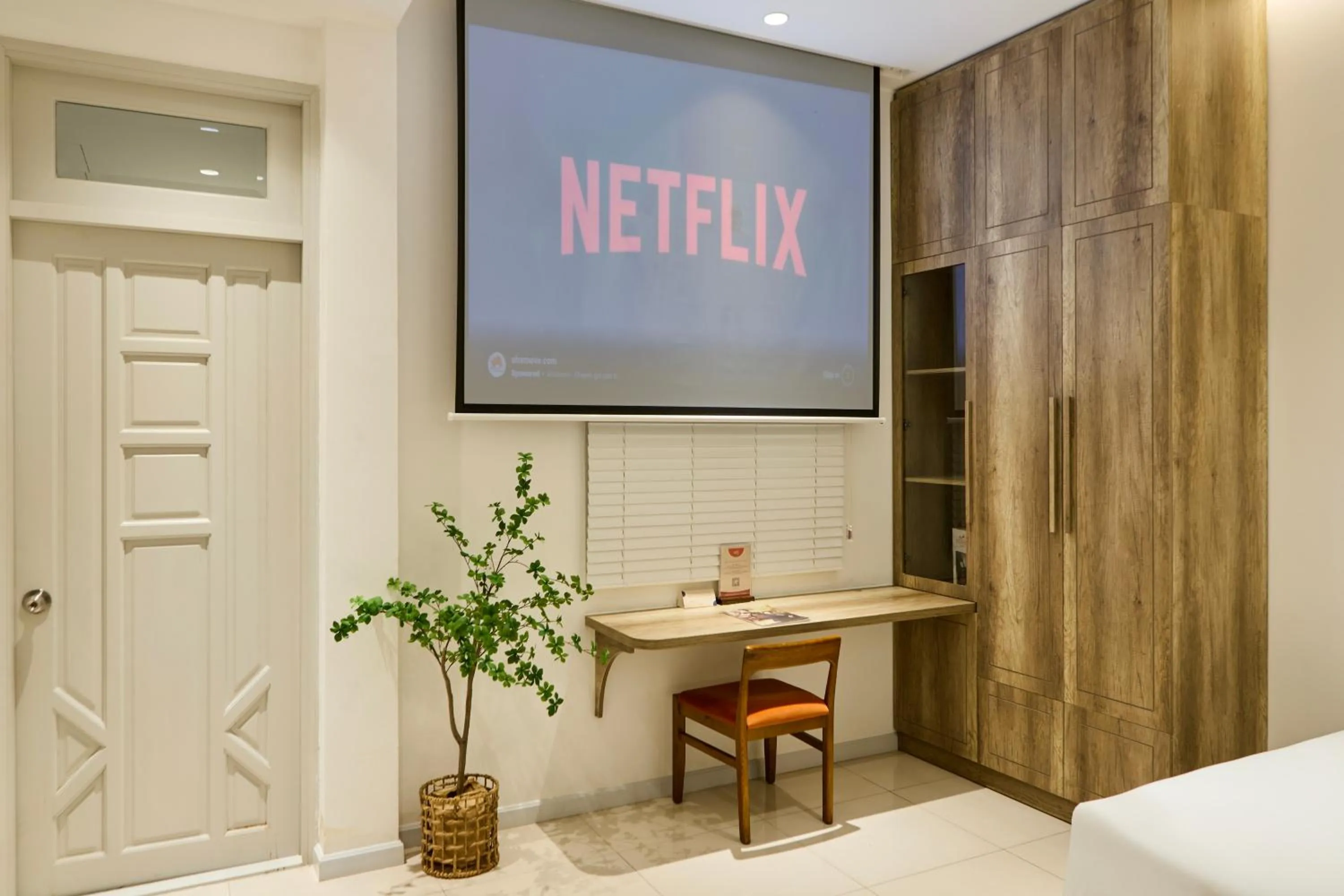 Bed in Kin Wander Tân Quy