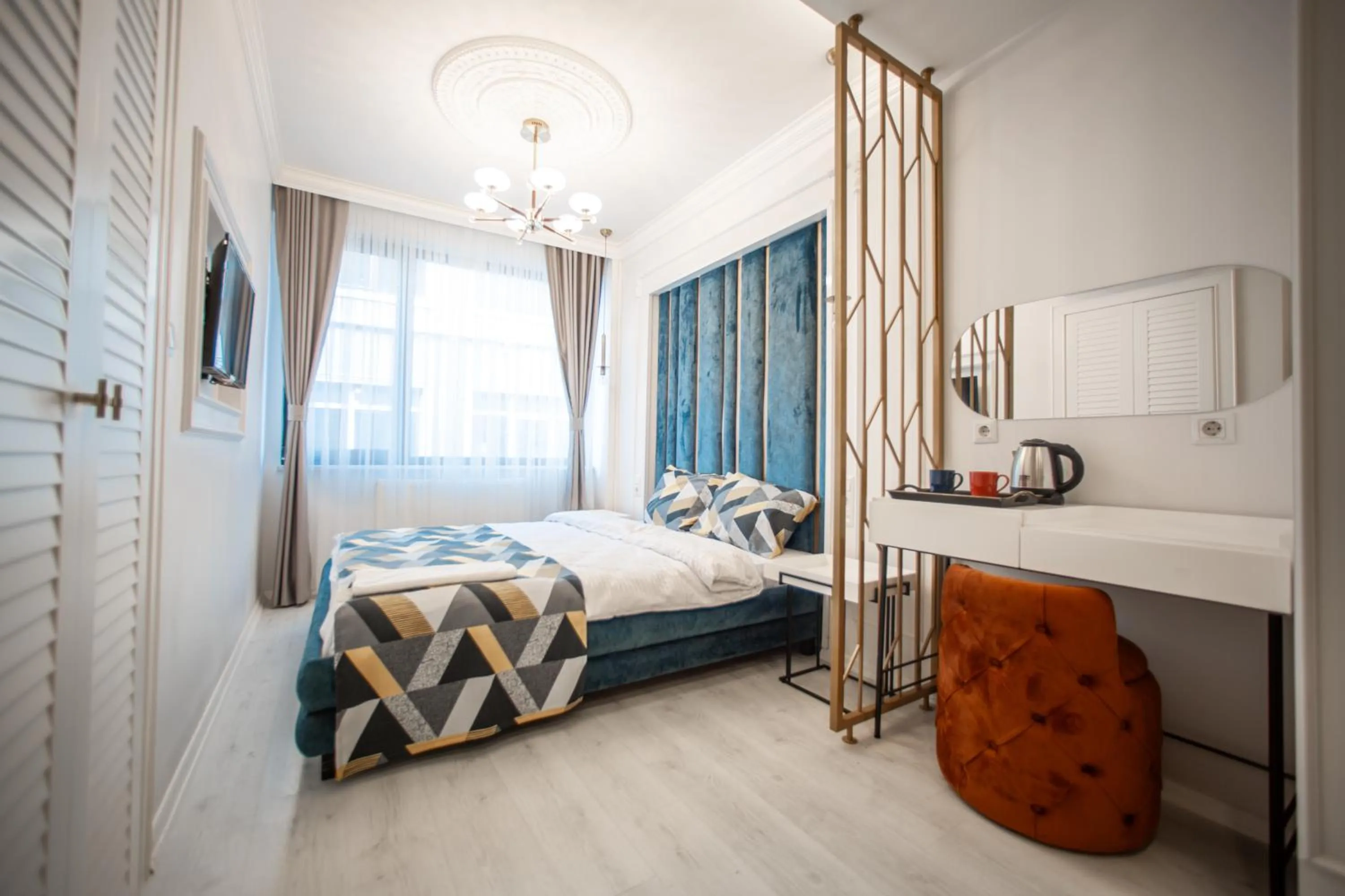 Bed in Megalos Galata Hotel