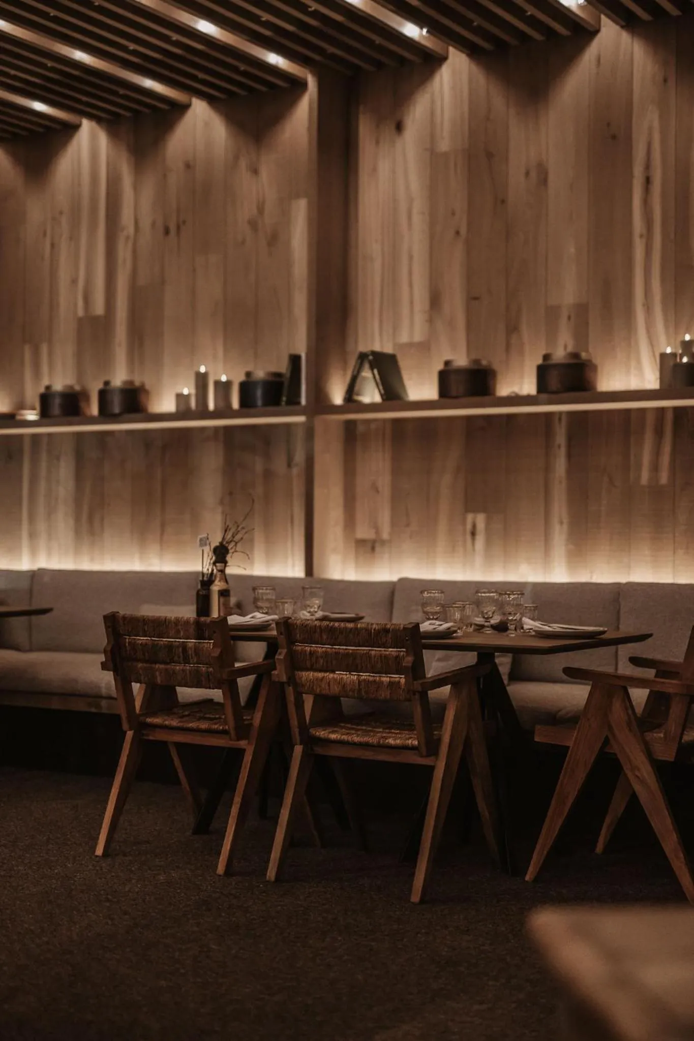 Restaurant/places to eat in kerii - adults boutique hotel