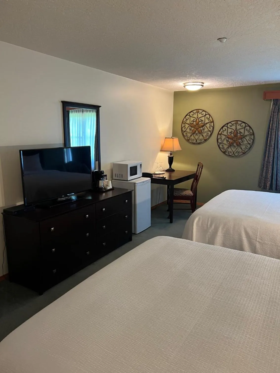 Bed in The Grand Hotel Nanaimo