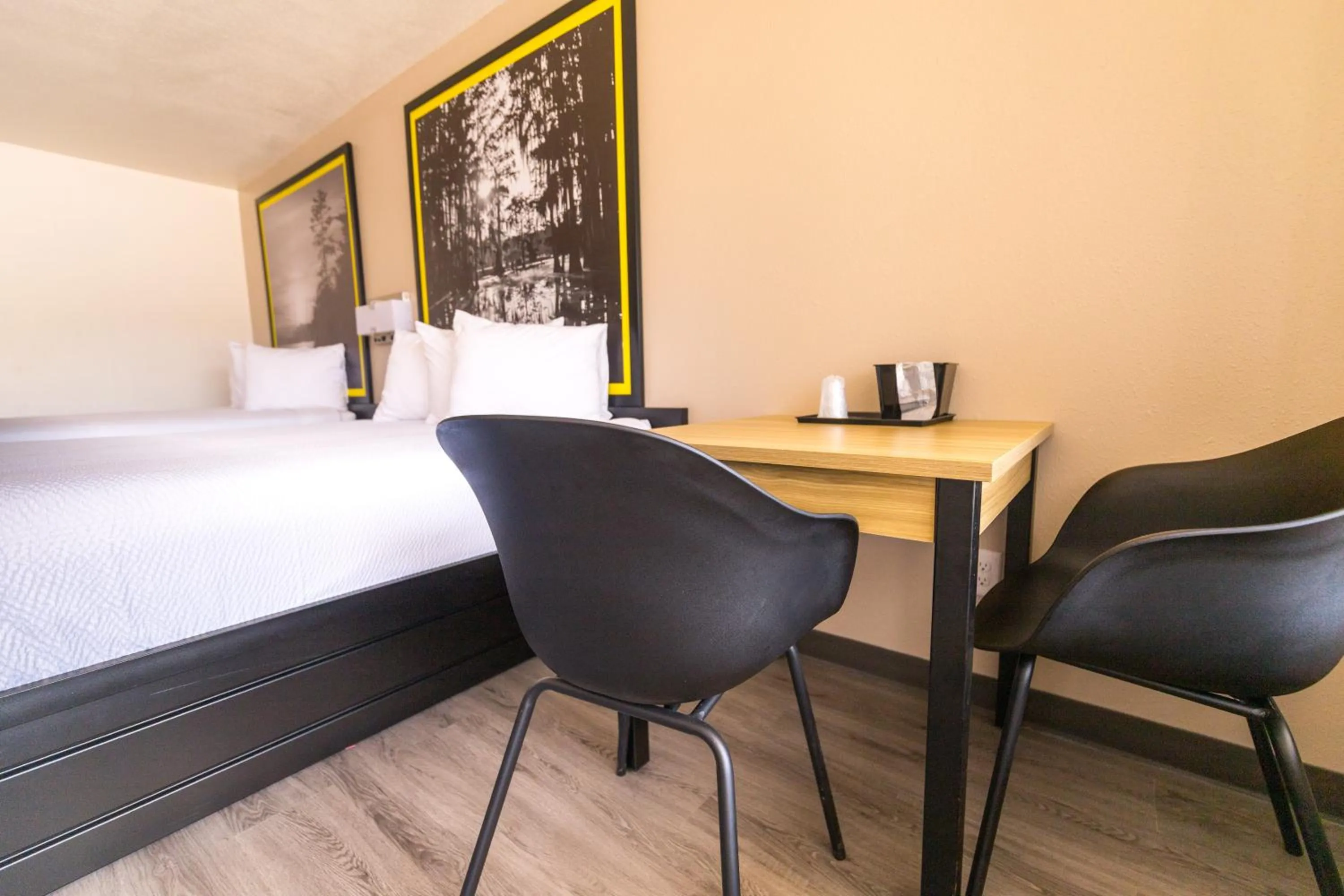 Super 8 by Wyndham Jasper TX