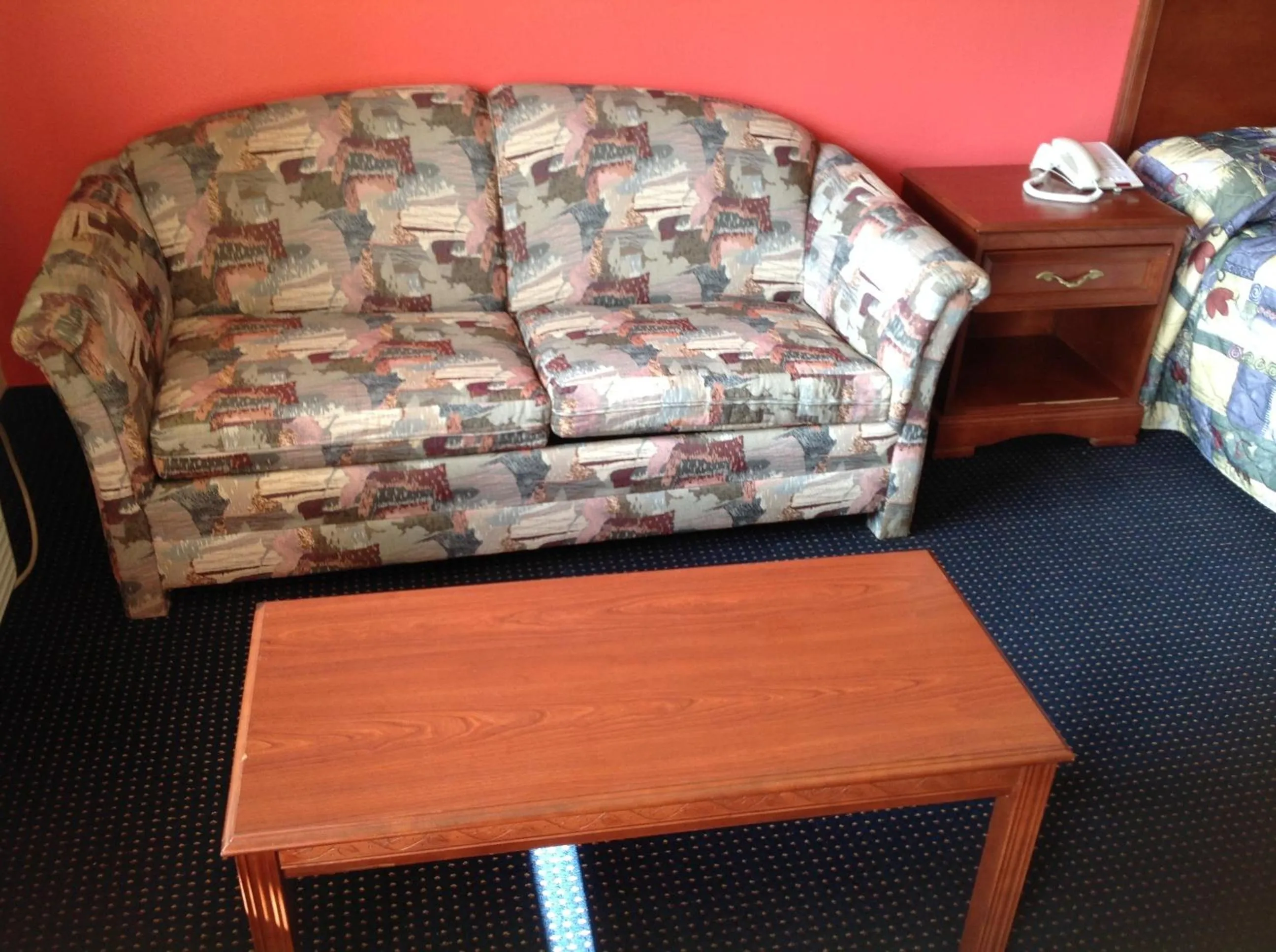 Executive Inn & Suites