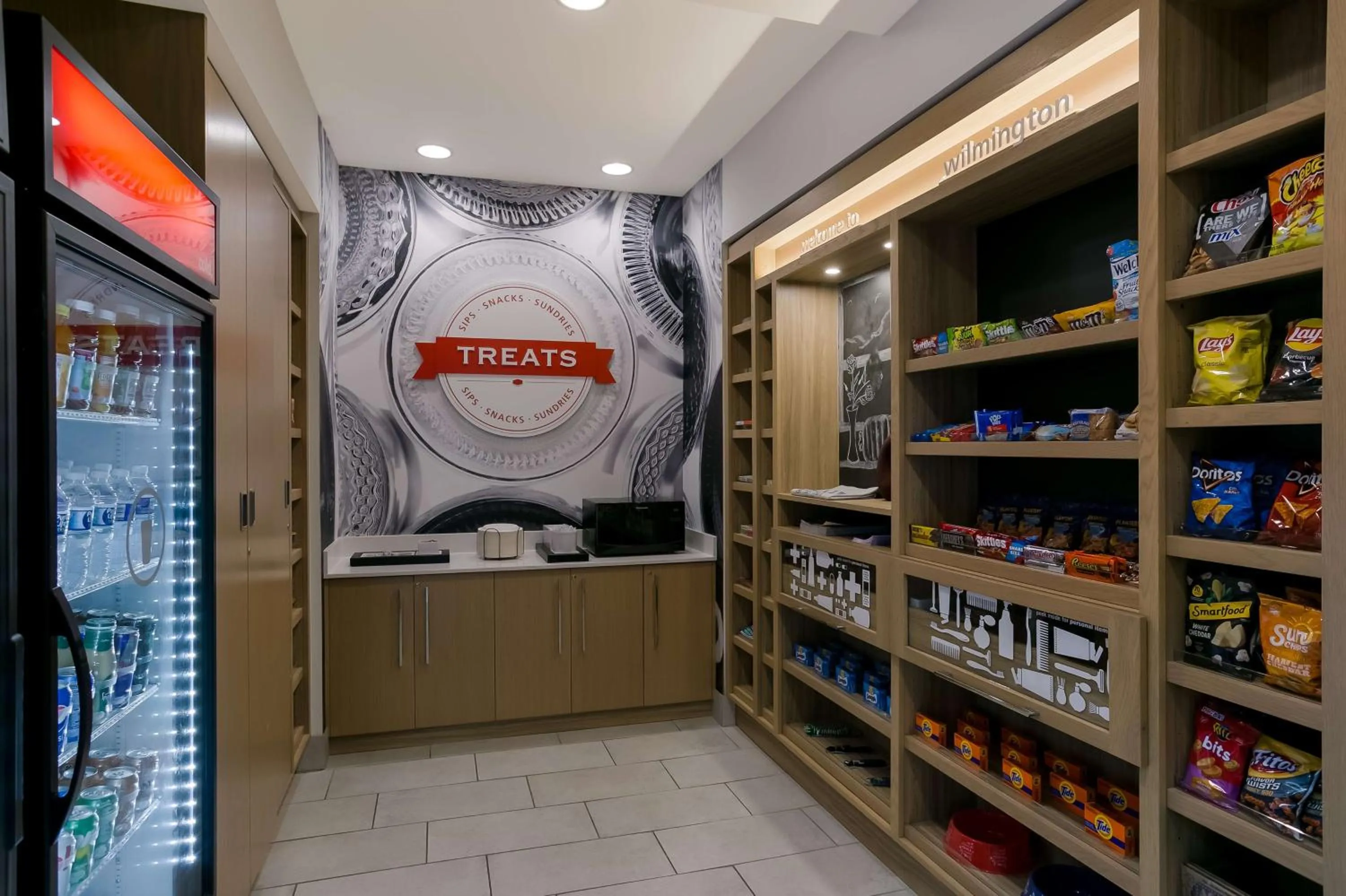 Restaurant/places to eat in Hampton Inn & Suites Wilmington Christiana