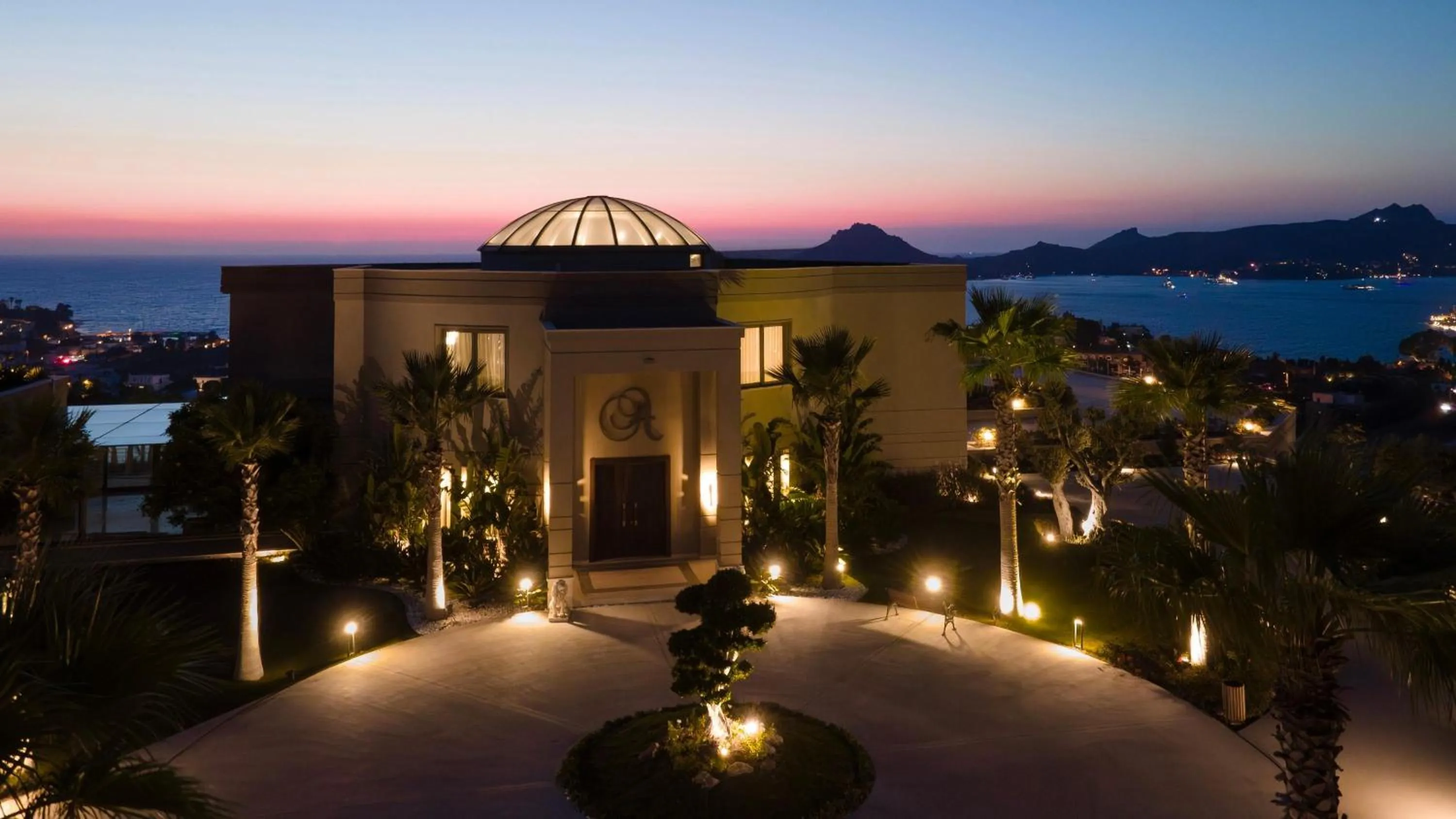 Property building in Ailla Yalıkavak