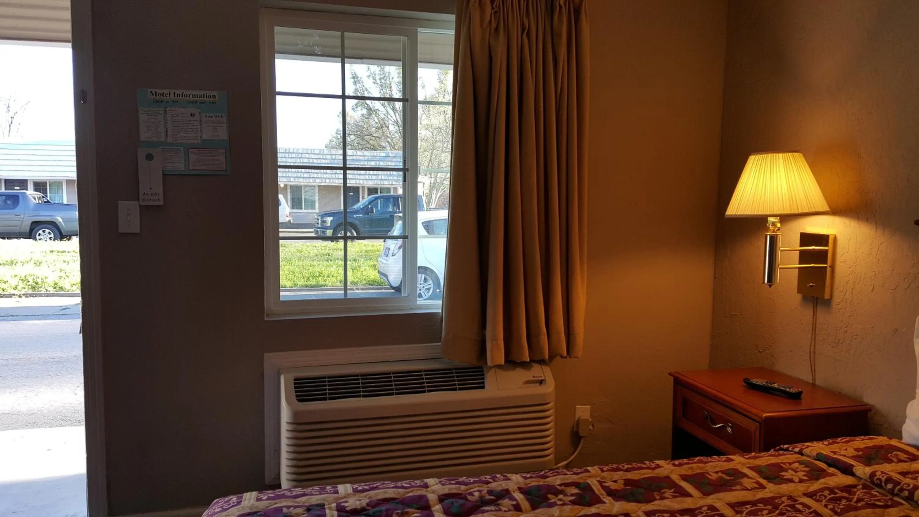 Bed in Pacific Motel