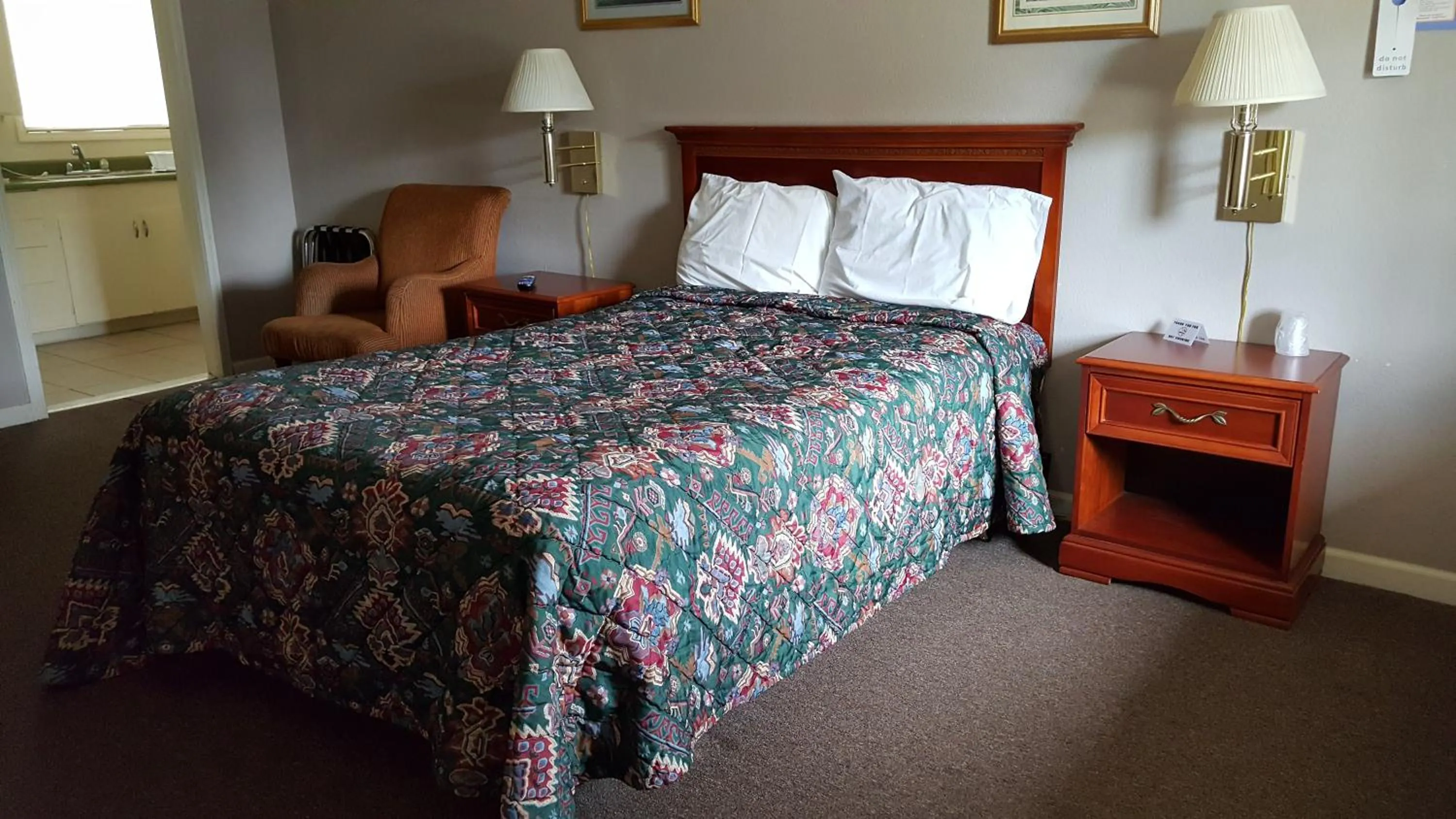 Bed in Pacific Motel