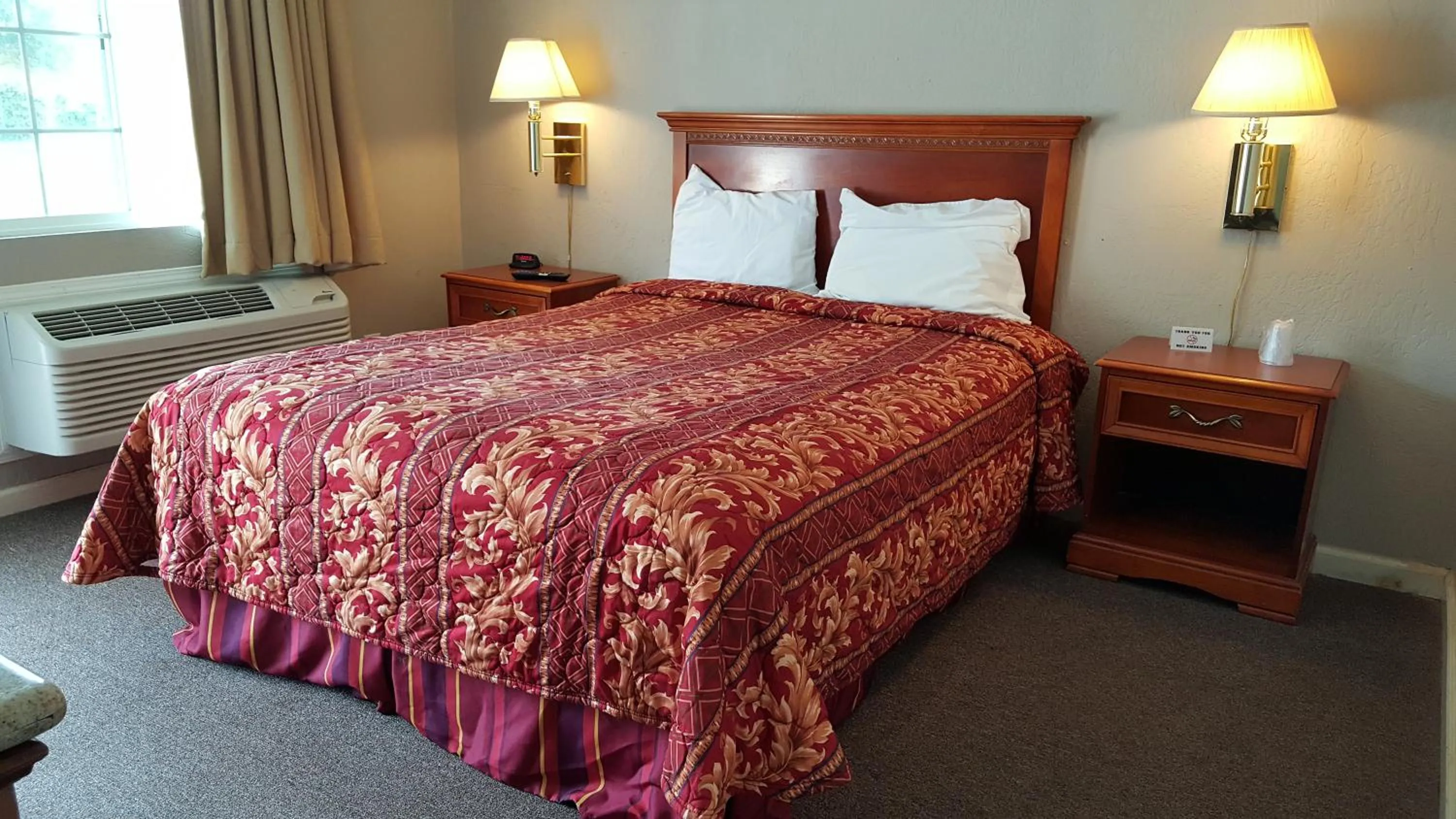 Bed in Pacific Motel