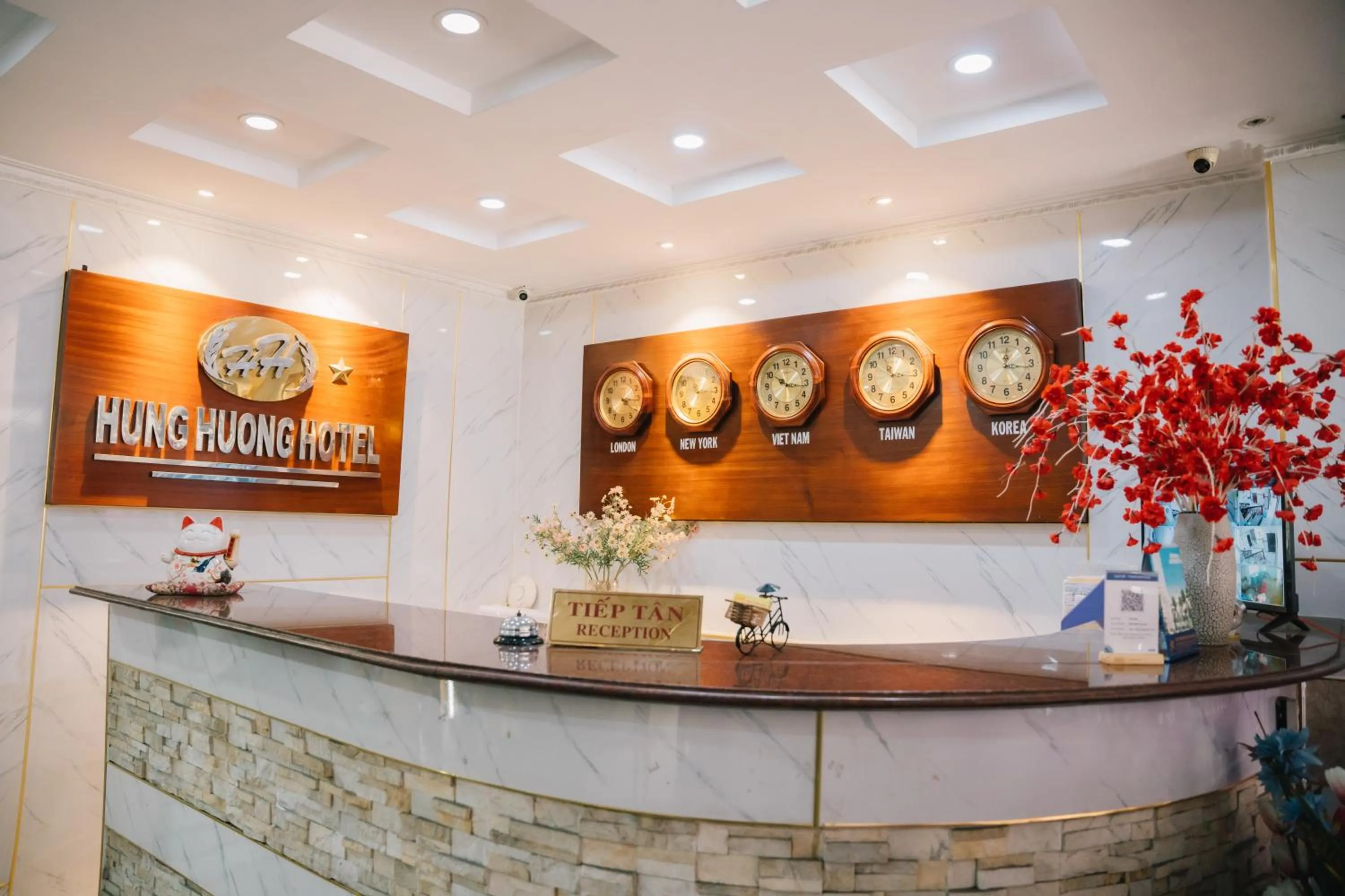 Logo/Certificate/Sign in HUNG HUONG HOTEL
