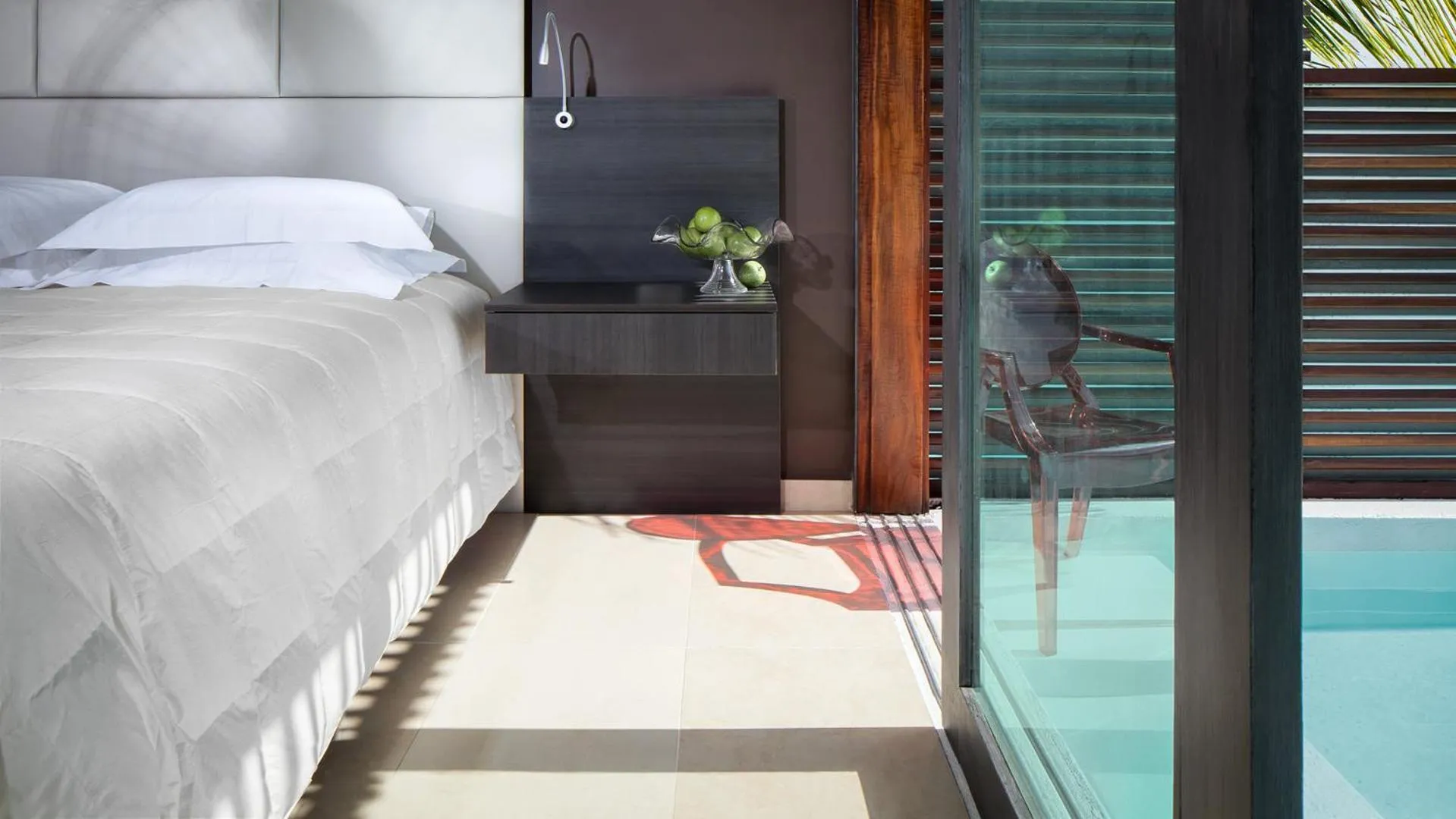 Bedroom, Bed in Essenza Hotel