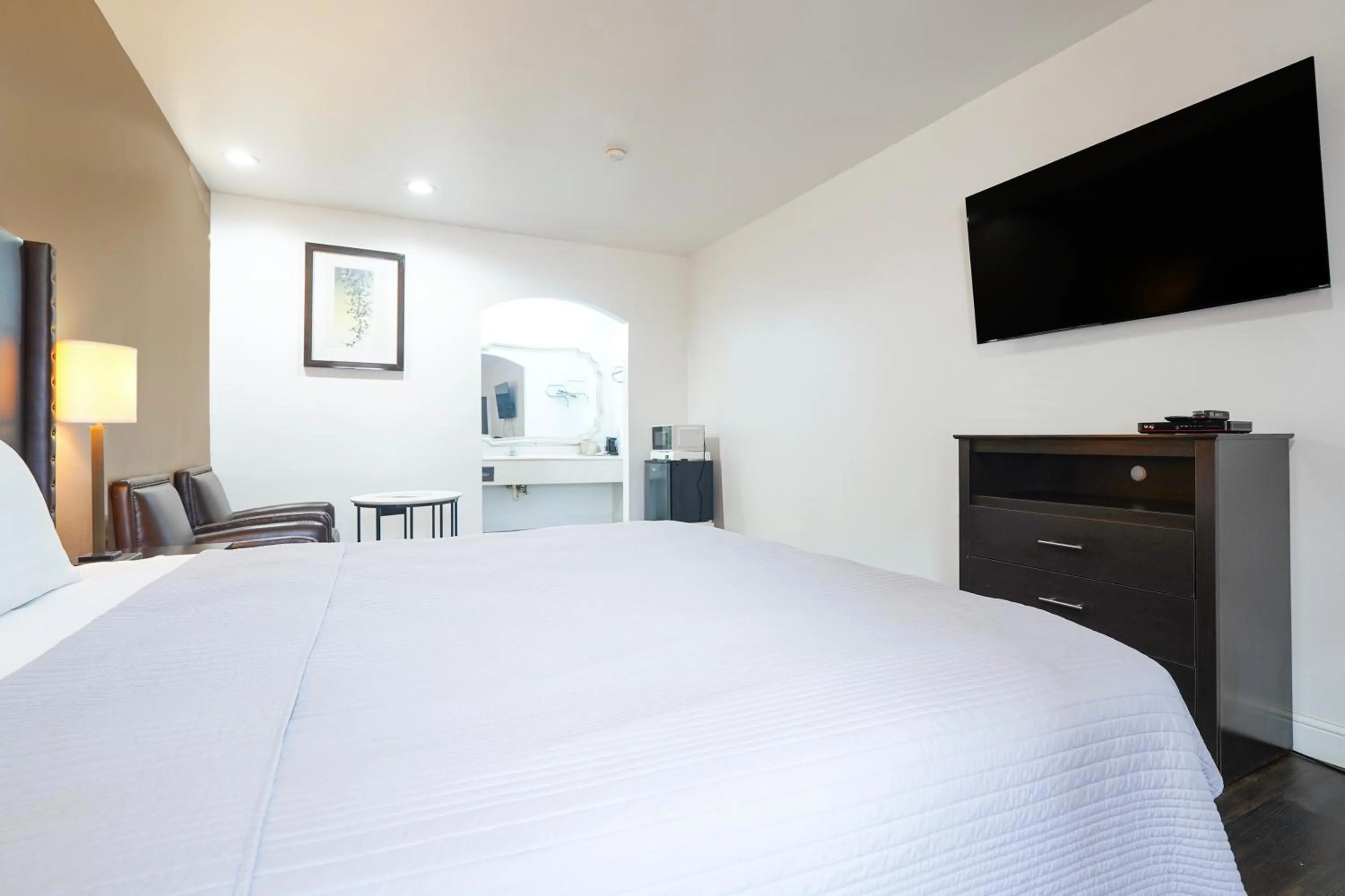 Bedroom, Bed in Budget inn by Oyo San Augustine