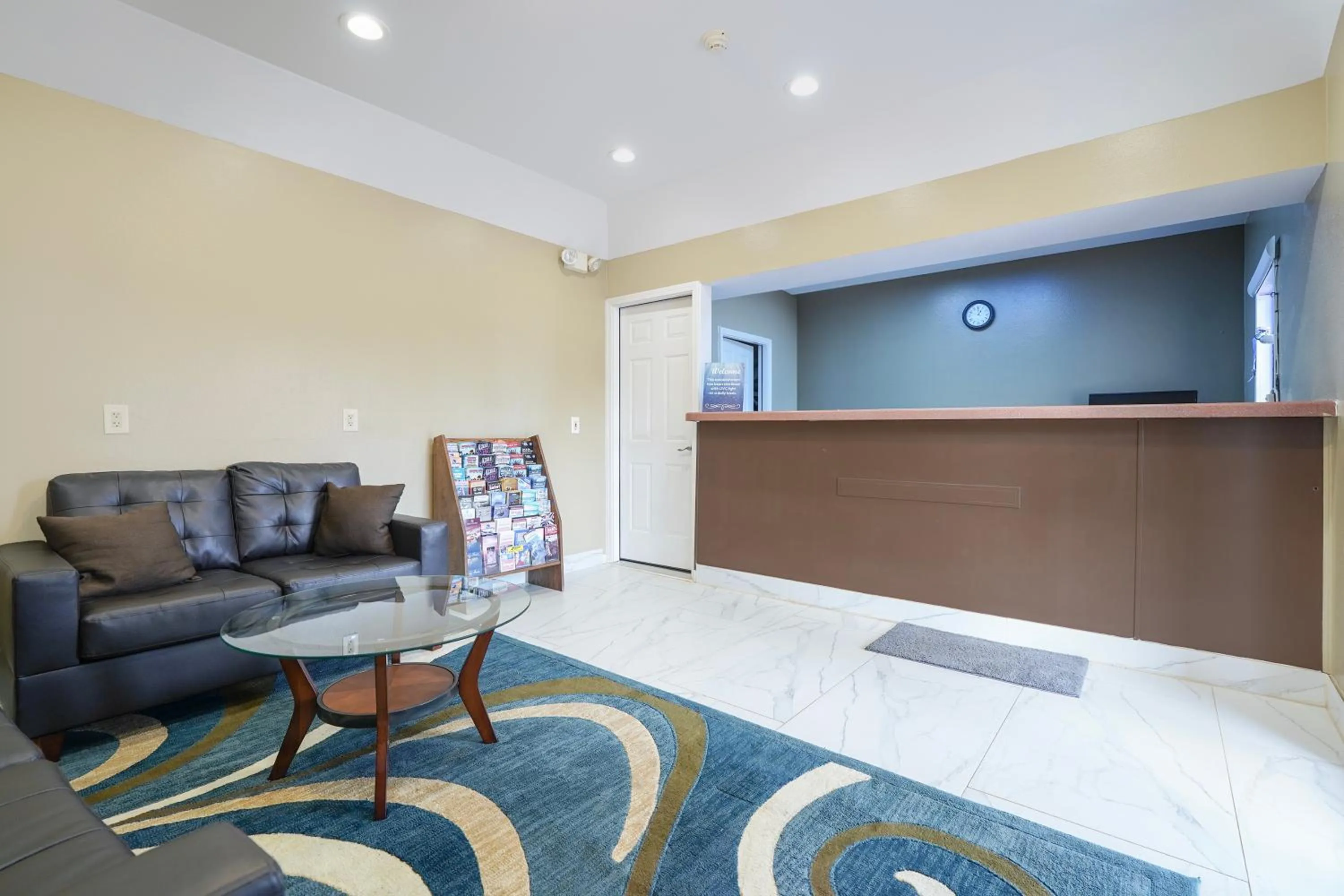 Lobby or reception in Budget inn by Oyo San Augustine