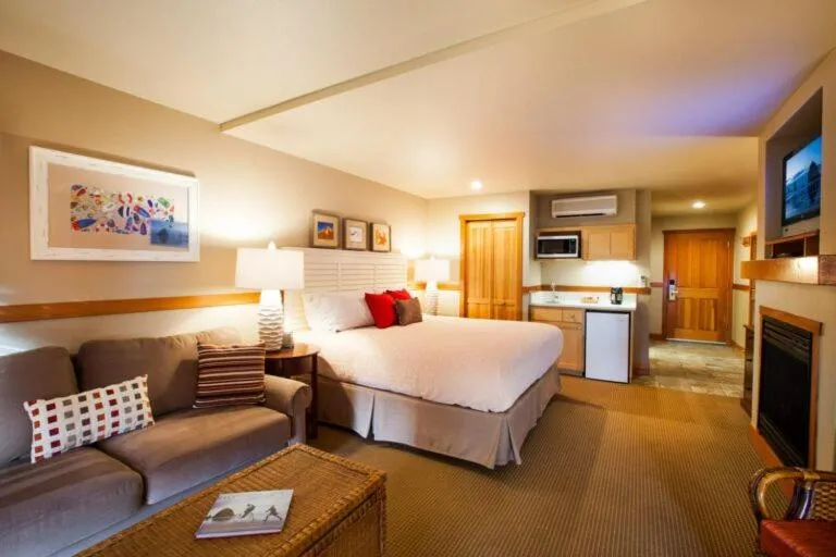 Bed in The Ocean Lodge