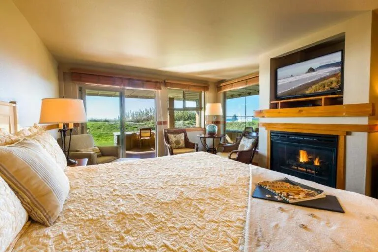 Bed in The Ocean Lodge