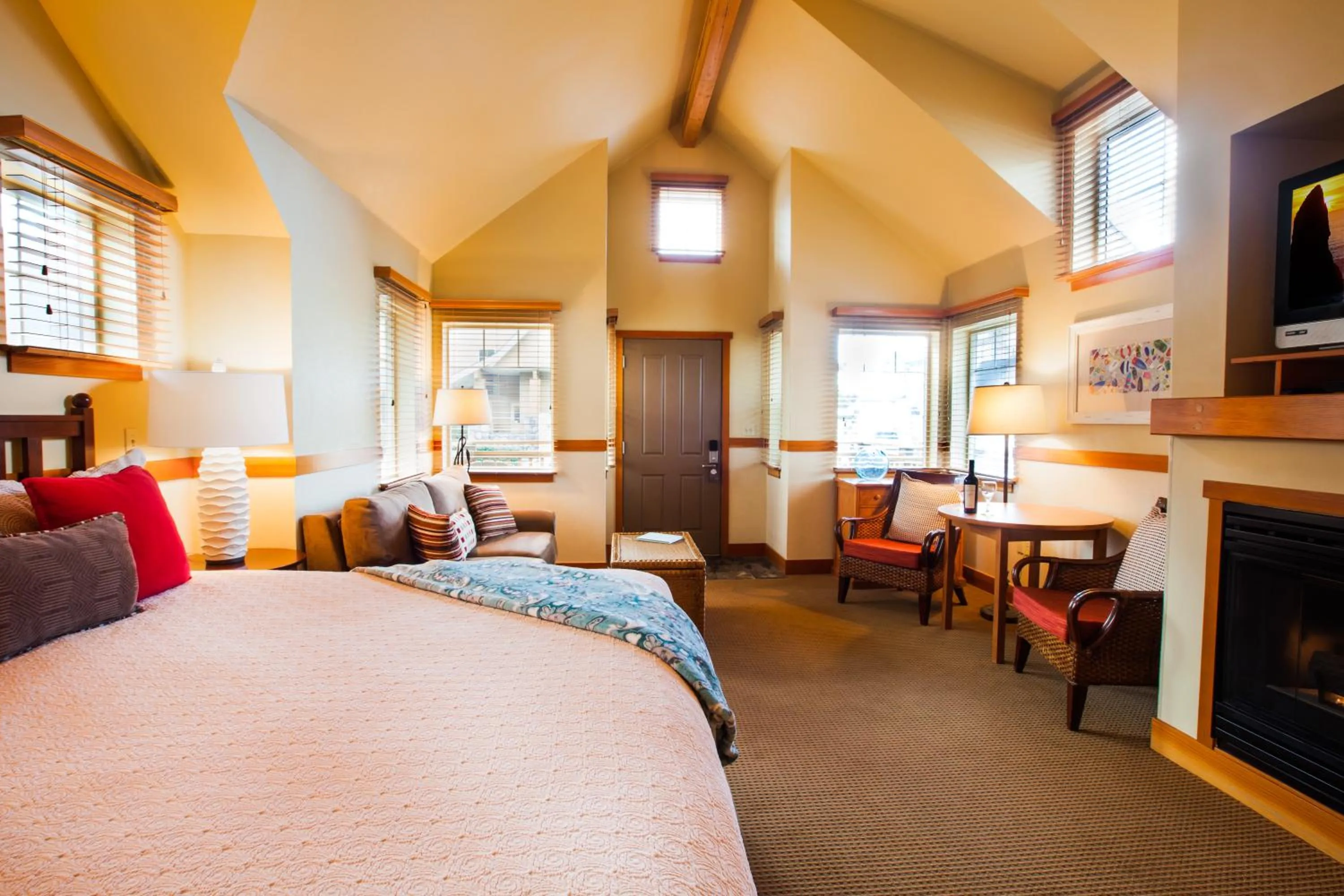 Bed in The Ocean Lodge