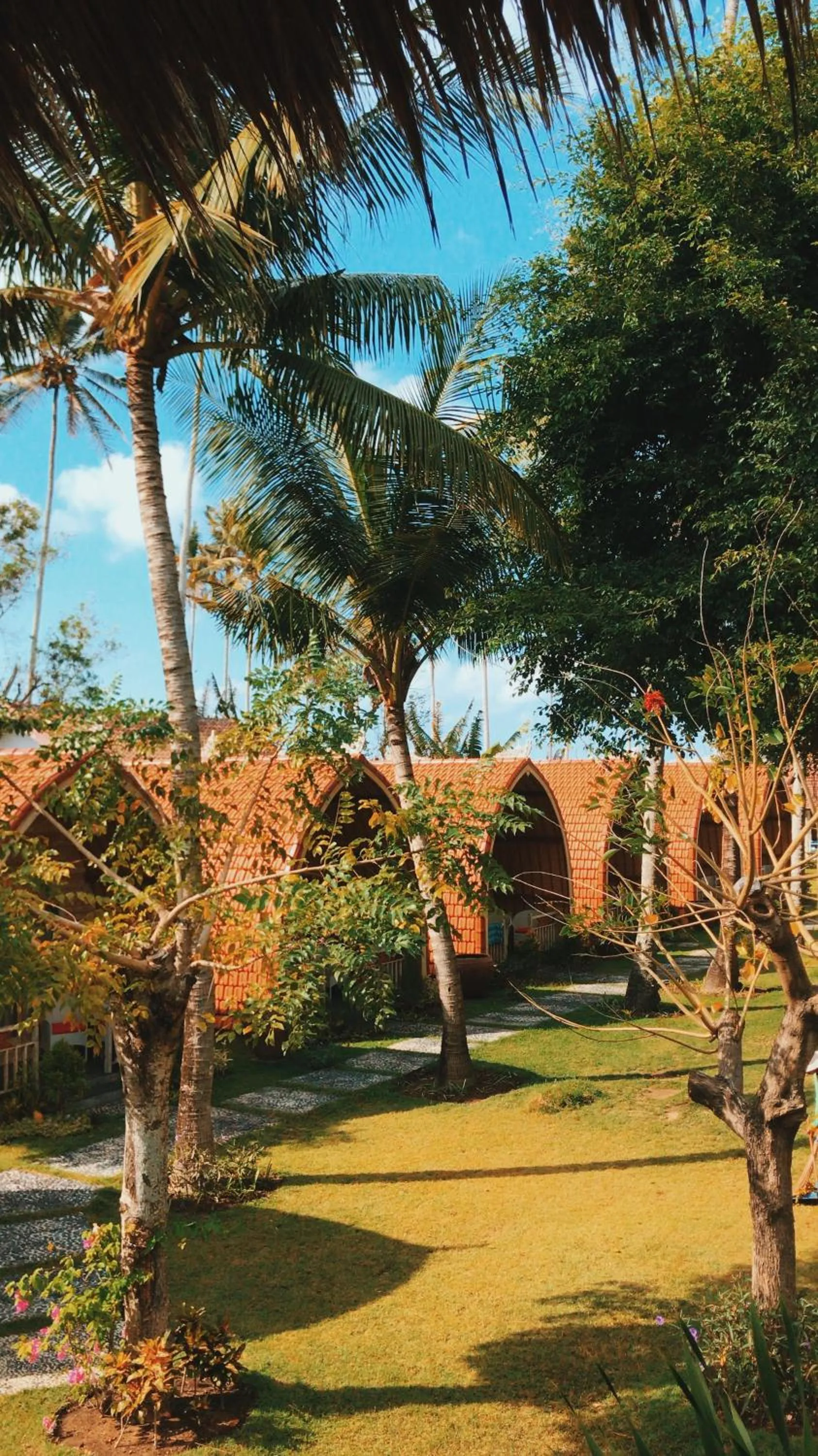 Garden in Puri Rinjani Bungalows