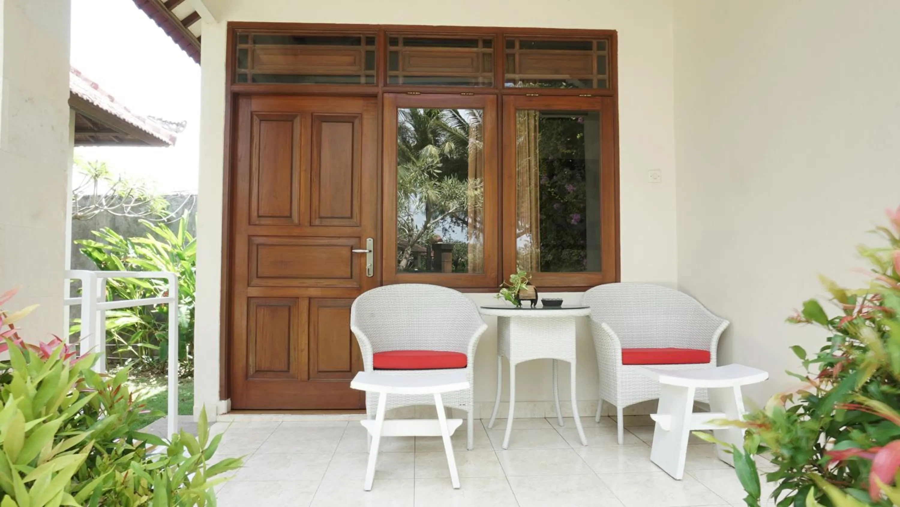 Balcony/Terrace in Puri Rinjani Bungalows