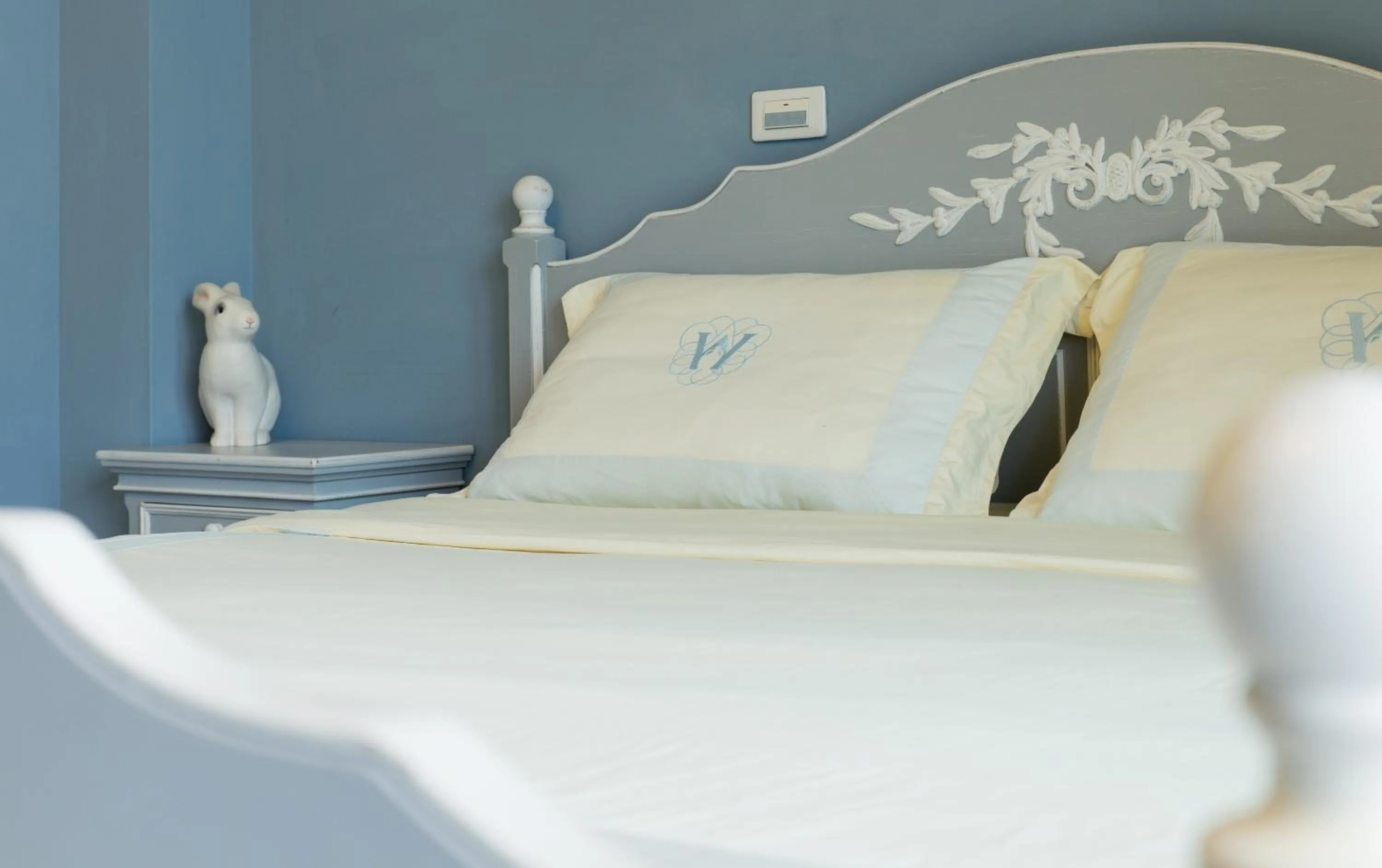 Bed in Wei Sen House