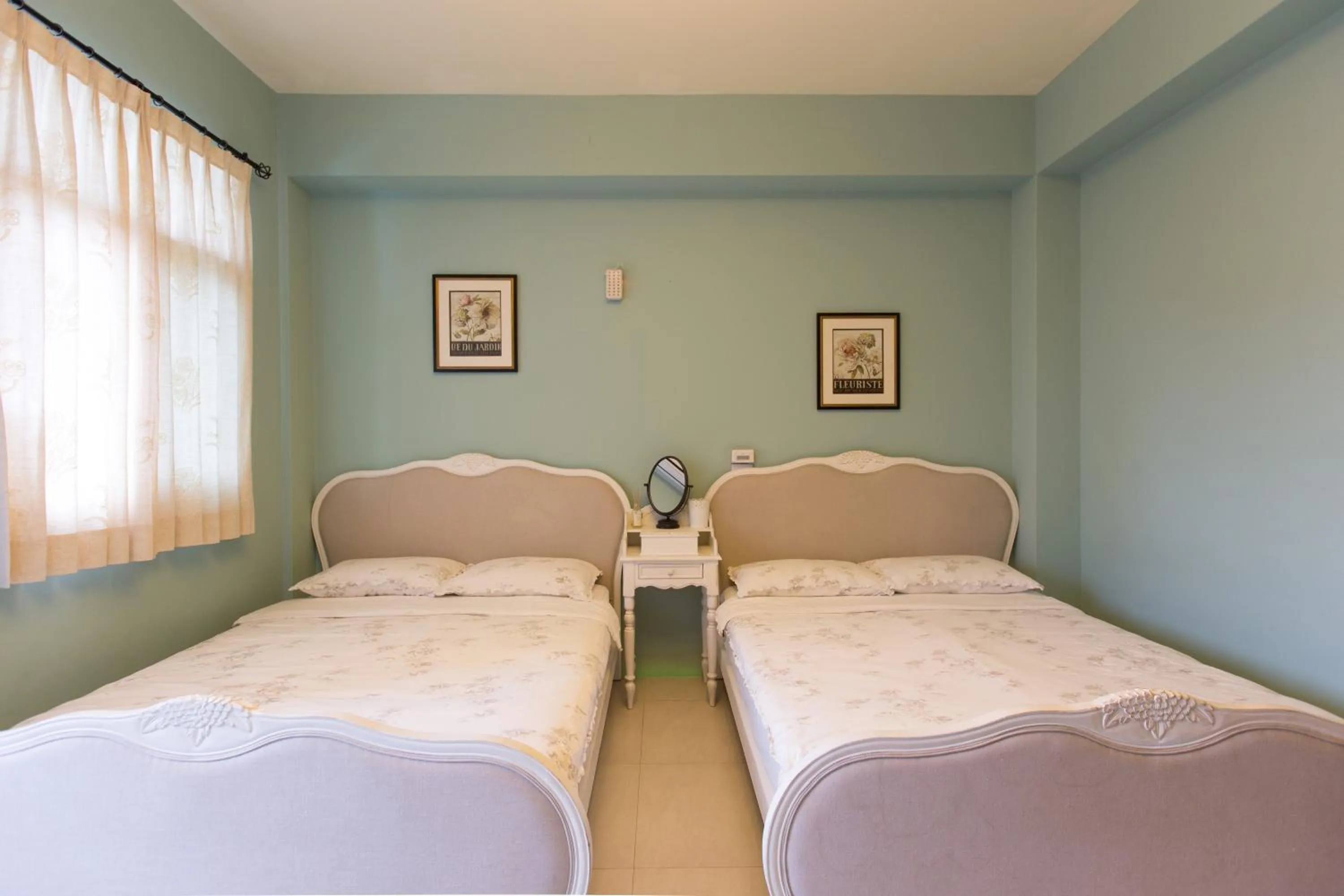 Bed in Wei Sen House