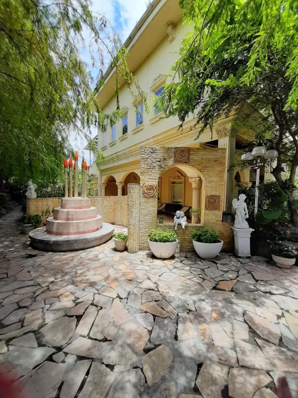 Xin Yuan My Dream Castle