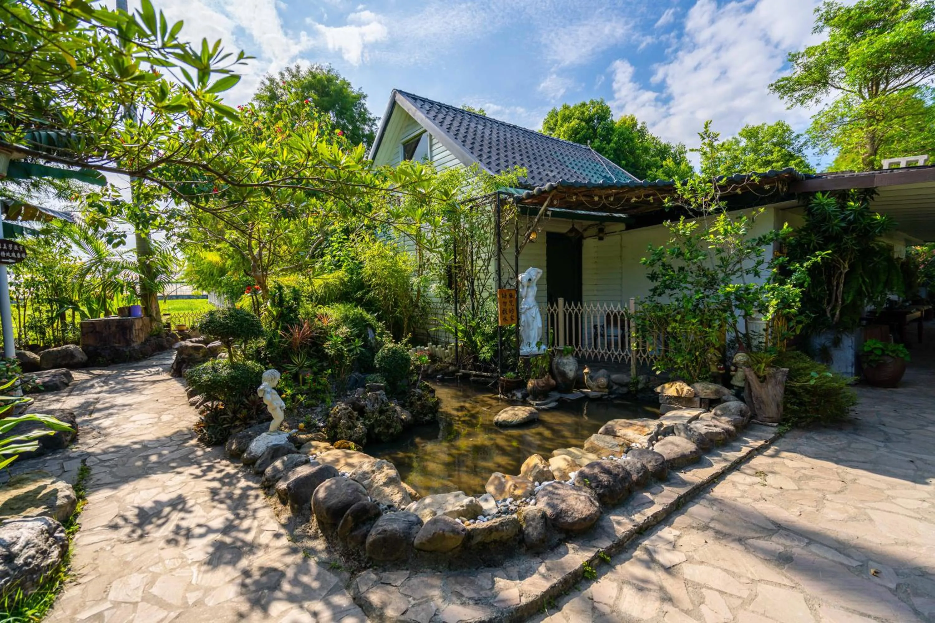 Garden view in Xin Yuan My Dream Castle