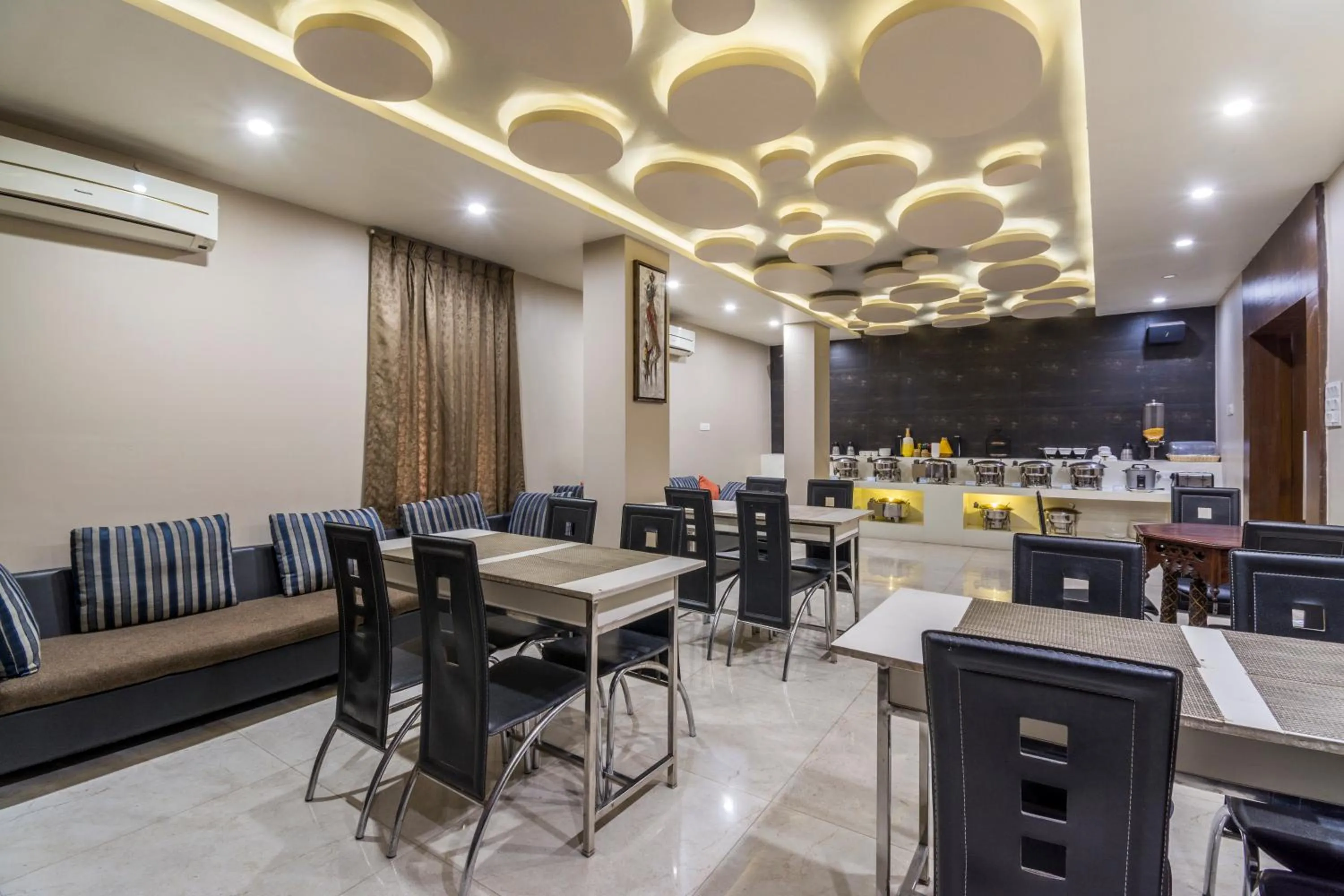 Restaurant/places to eat in Five Elements