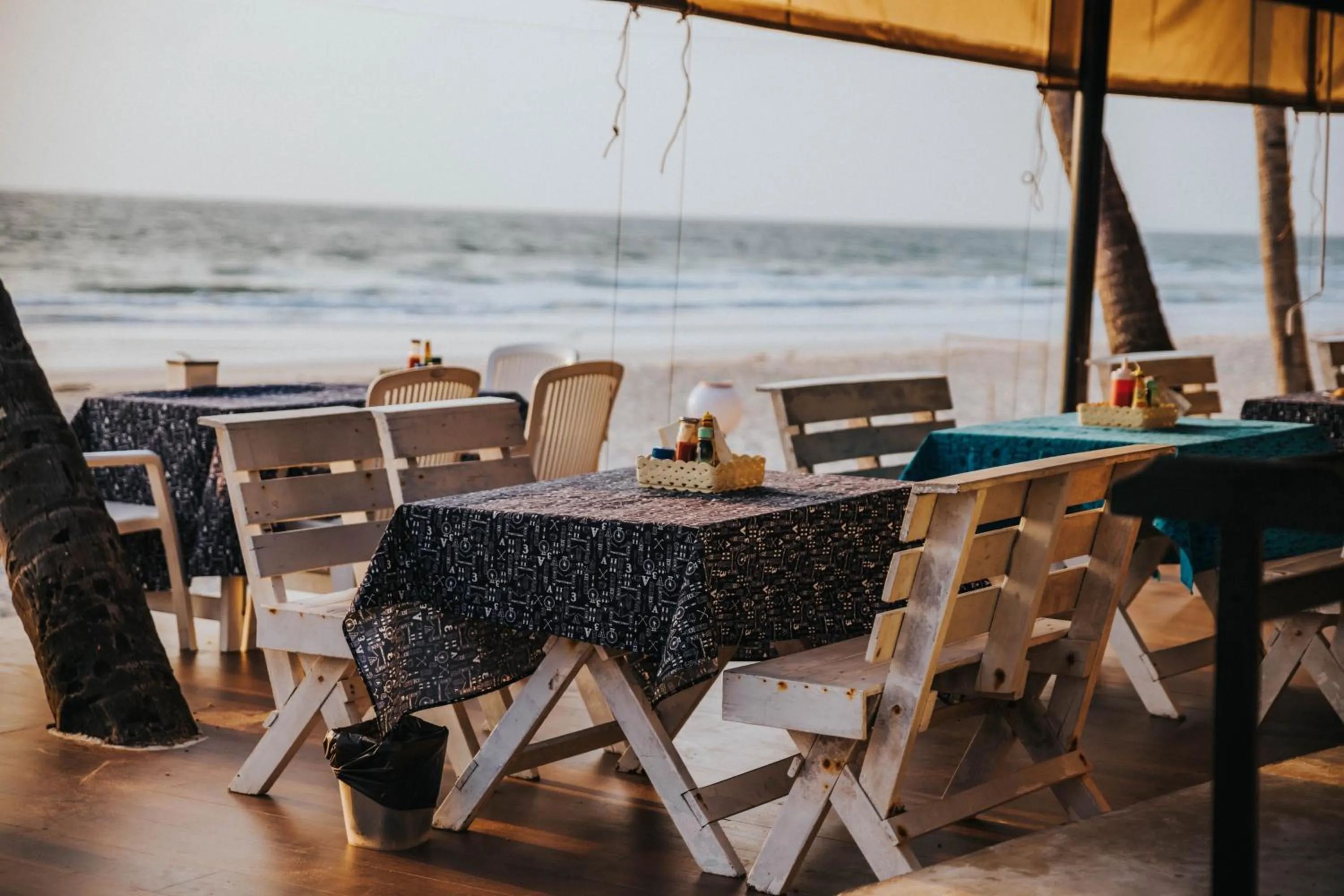 Restaurant/places to eat in Talay Sai @ Thung Wua Laen