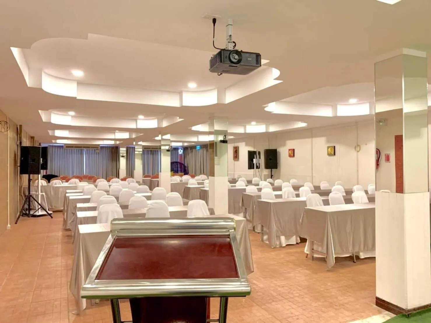 Banquet/Function facilities in Talay Sai @ Thung Wua Laen