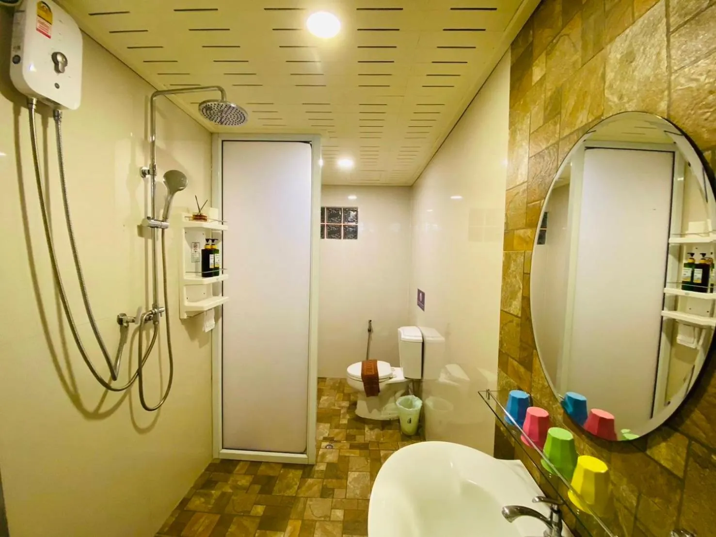 Bathroom in Talay Sai @ Thung Wua Laen