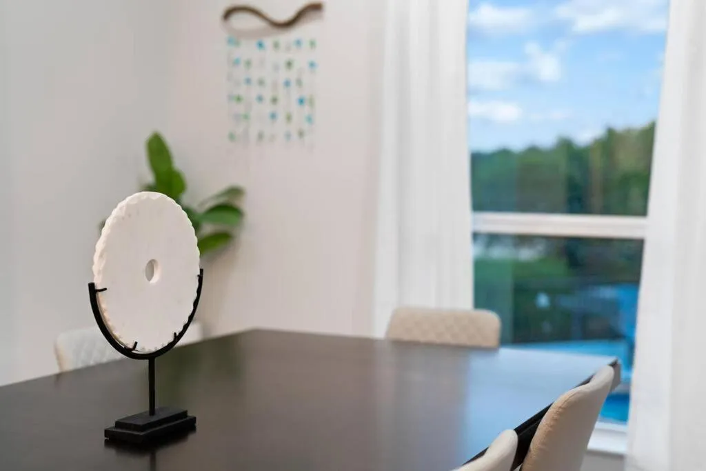 Lakefront Home Insane Views - Pool Spa Gameroom