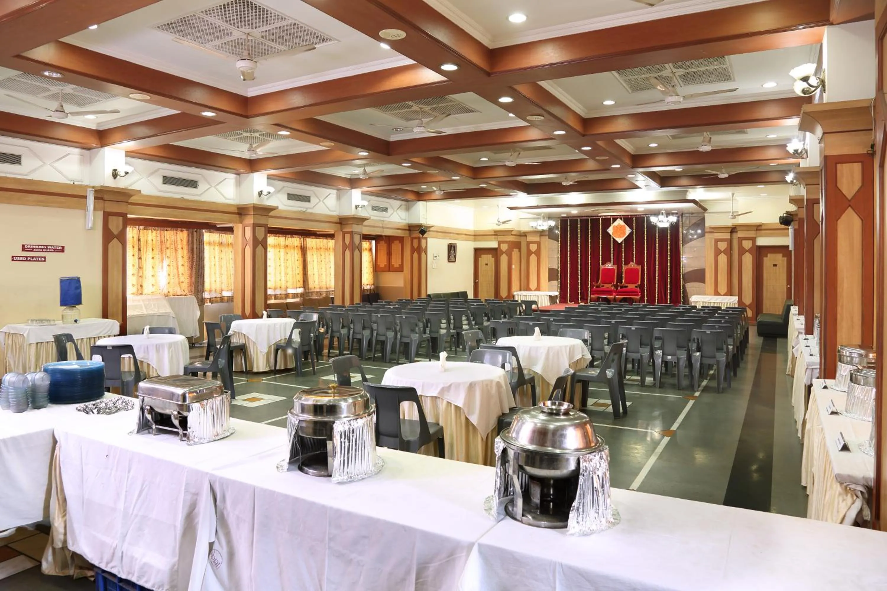 Banquet/Function facilities in Hotel Shreyas