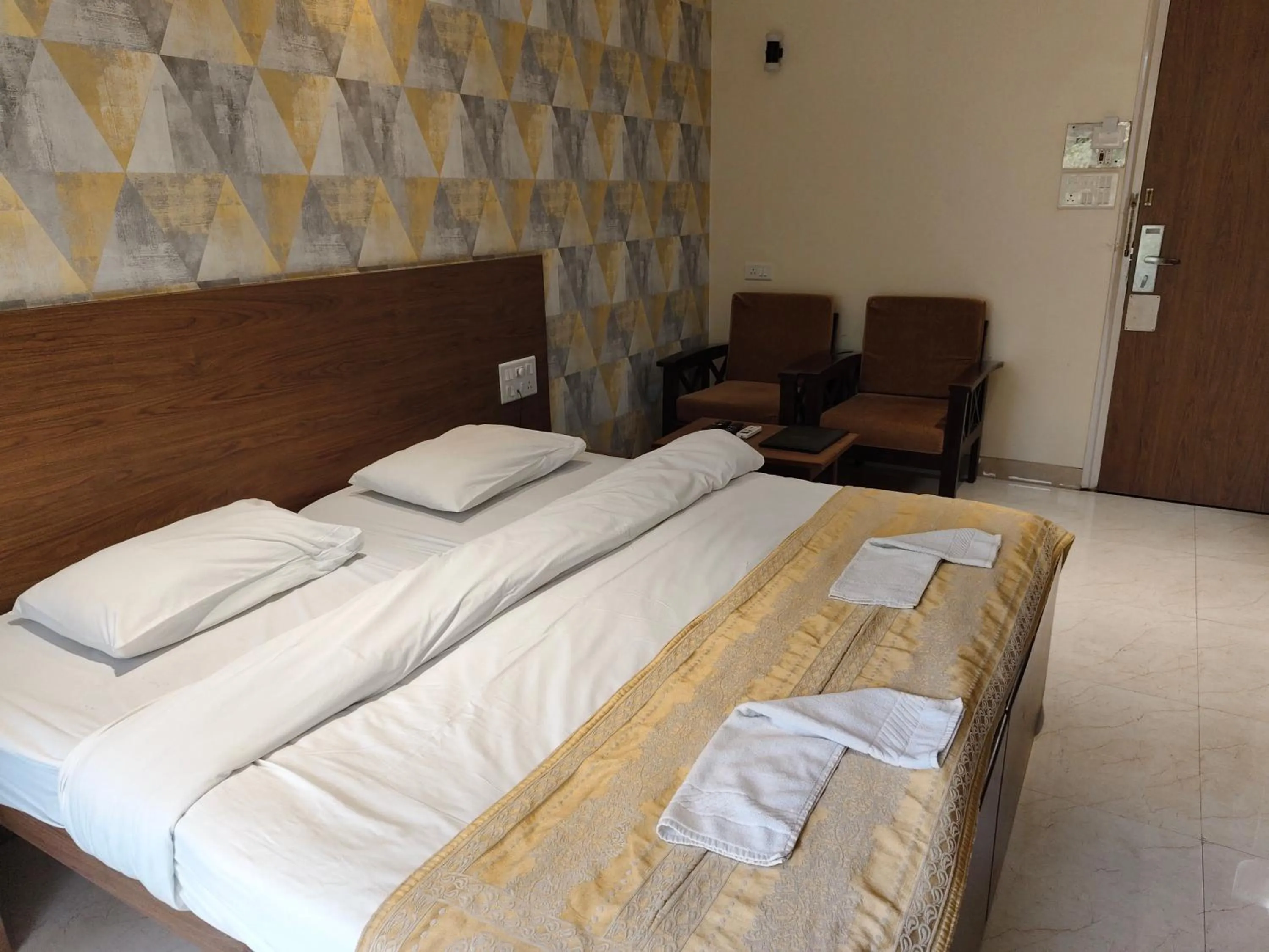 Bed in Hotel Shreyas