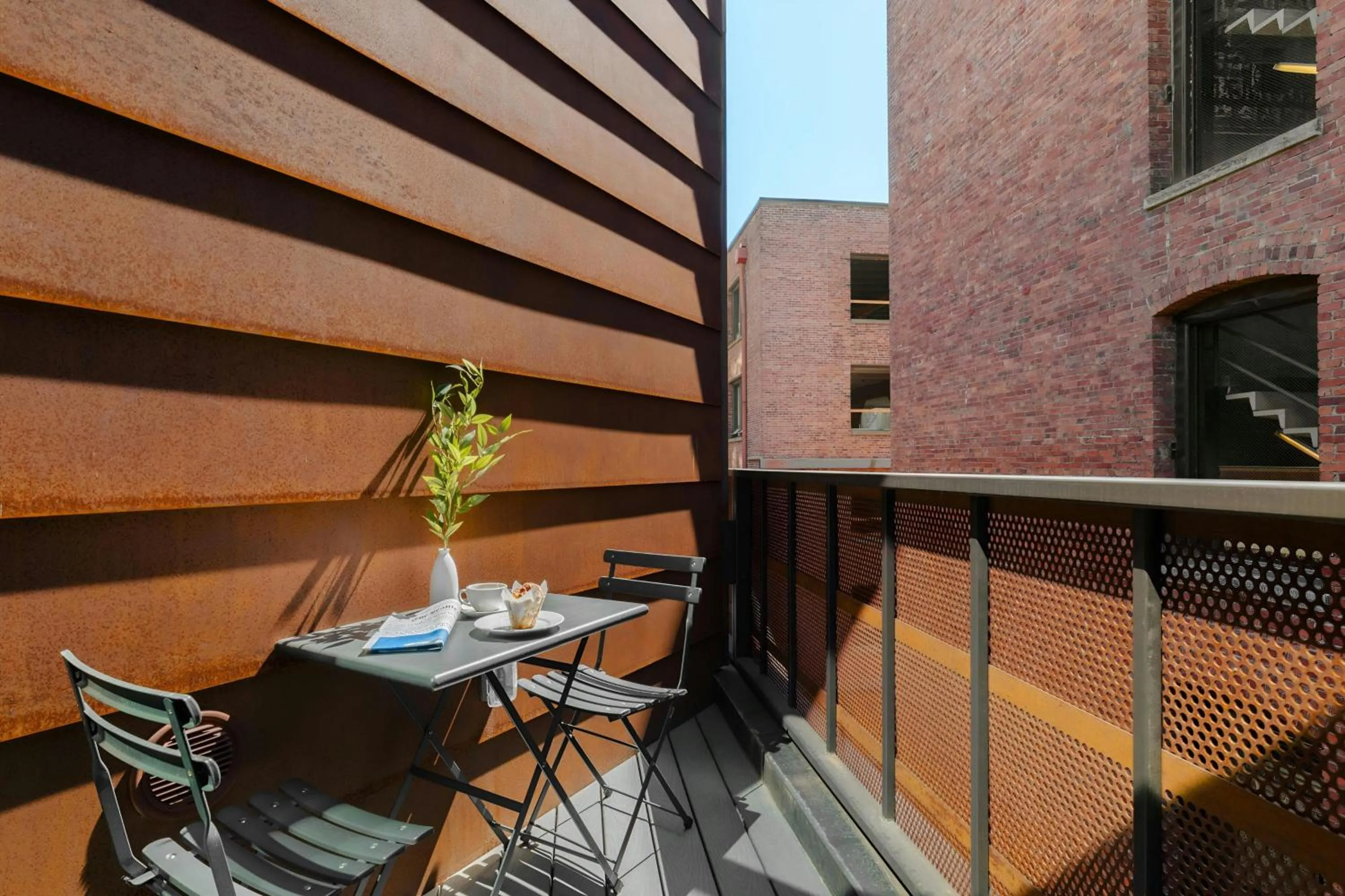 Photo of the whole room in Sonder by Marriott Bonvoy RailSpur Apartments Pioneer Square
