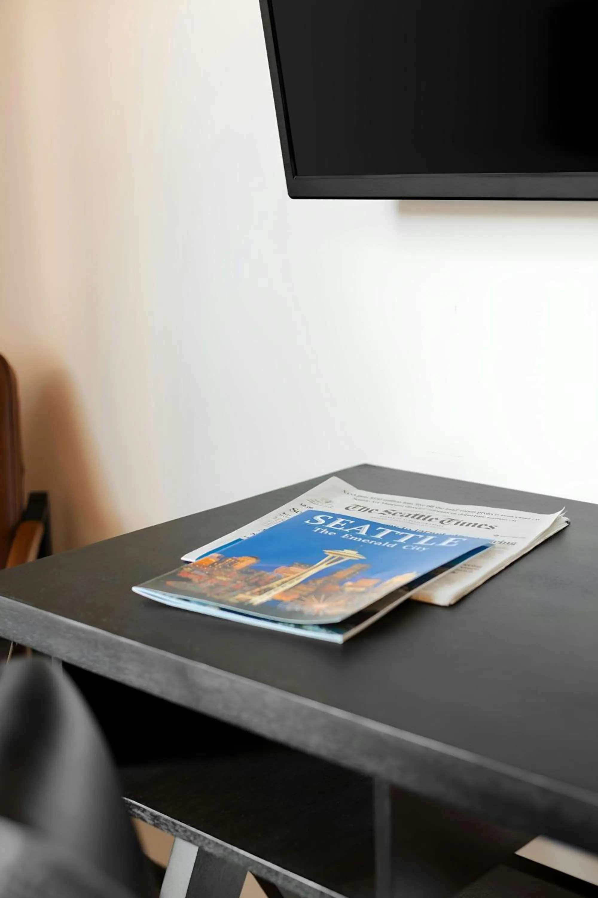 Living room in Sonder by Marriott Bonvoy RailSpur Apartments Pioneer Square