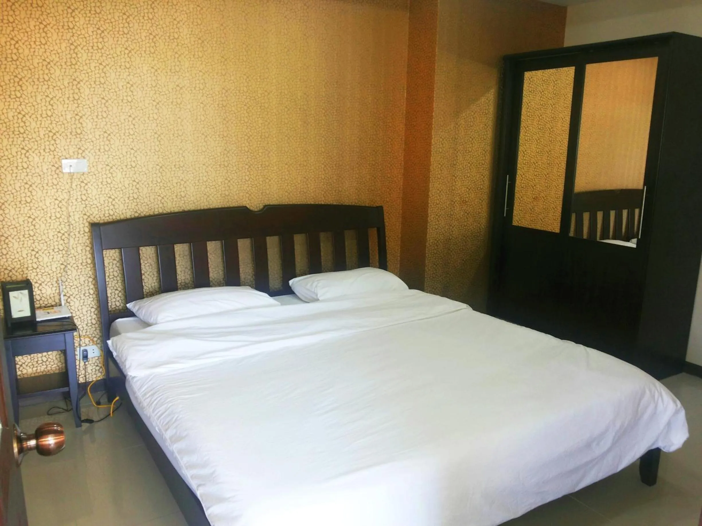Photo of the whole room, Bed in Patong Tower by United 21 Thailand