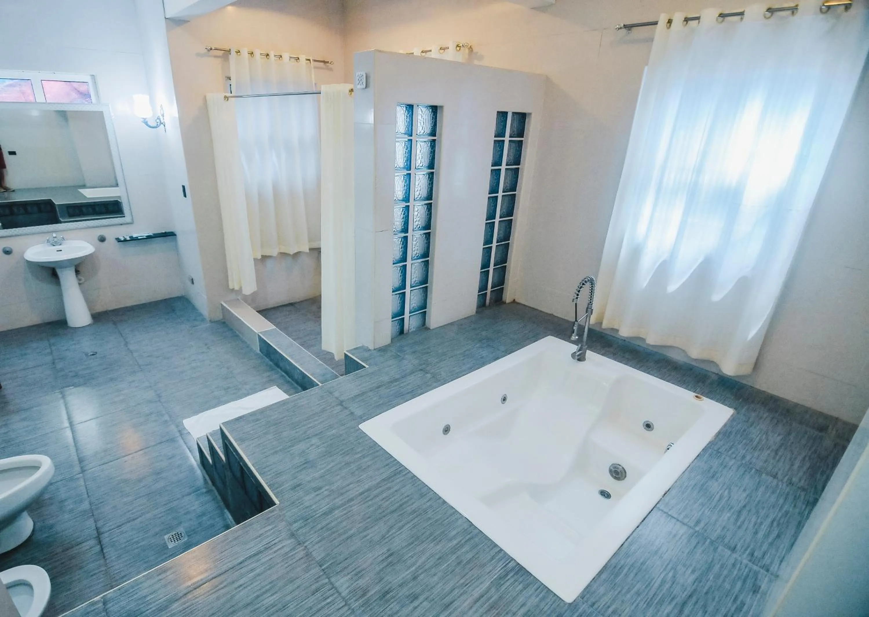 Hot Tub in Villa Jhoana Resort